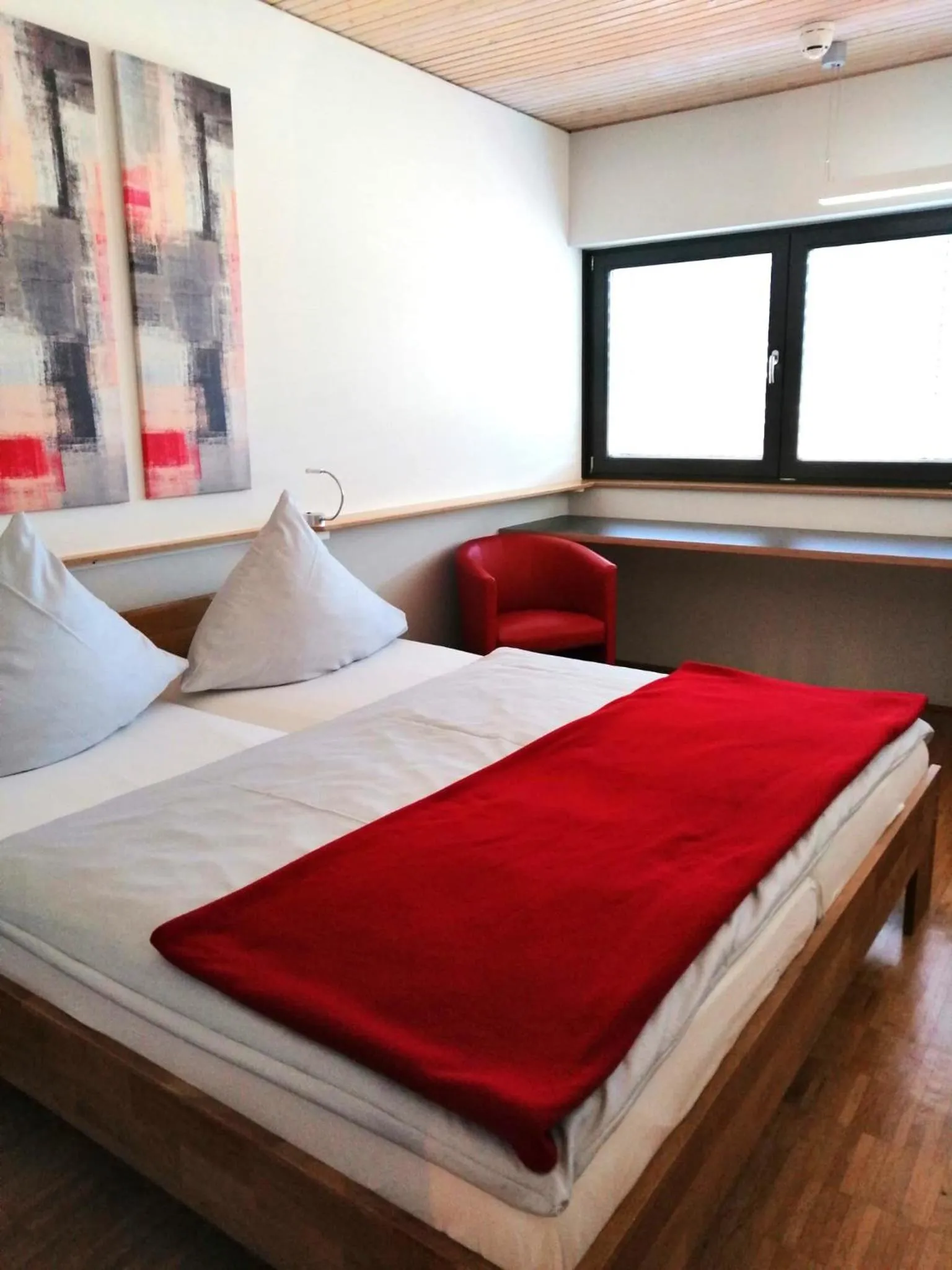Bed in Bed & Breakfast Rotes Haus