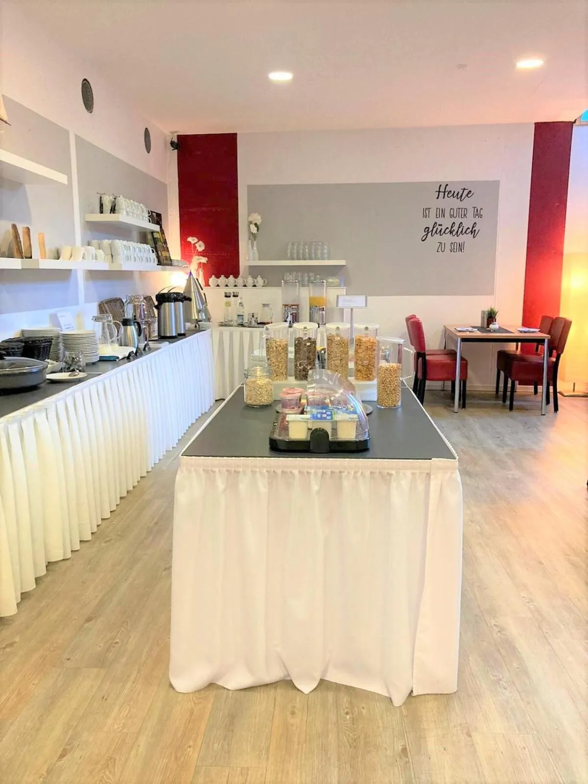 Breakfast in Bed & Breakfast Rotes Haus