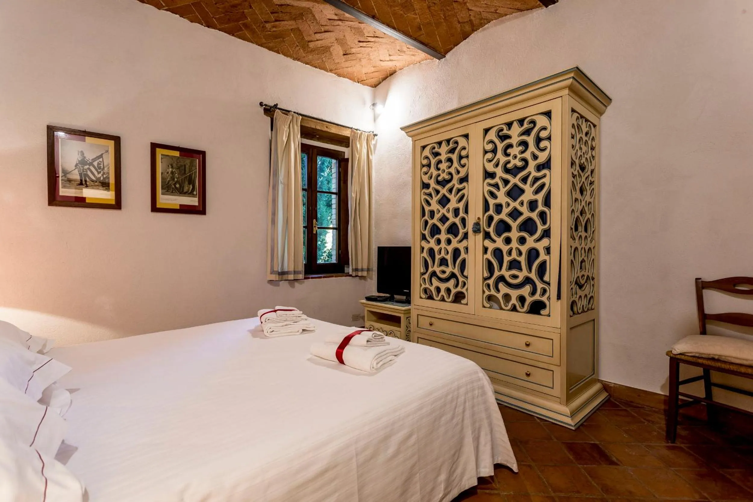 Photo of the whole room, Bed in Borgo Il Poggiaccio Residenza Turistico Alberghiera