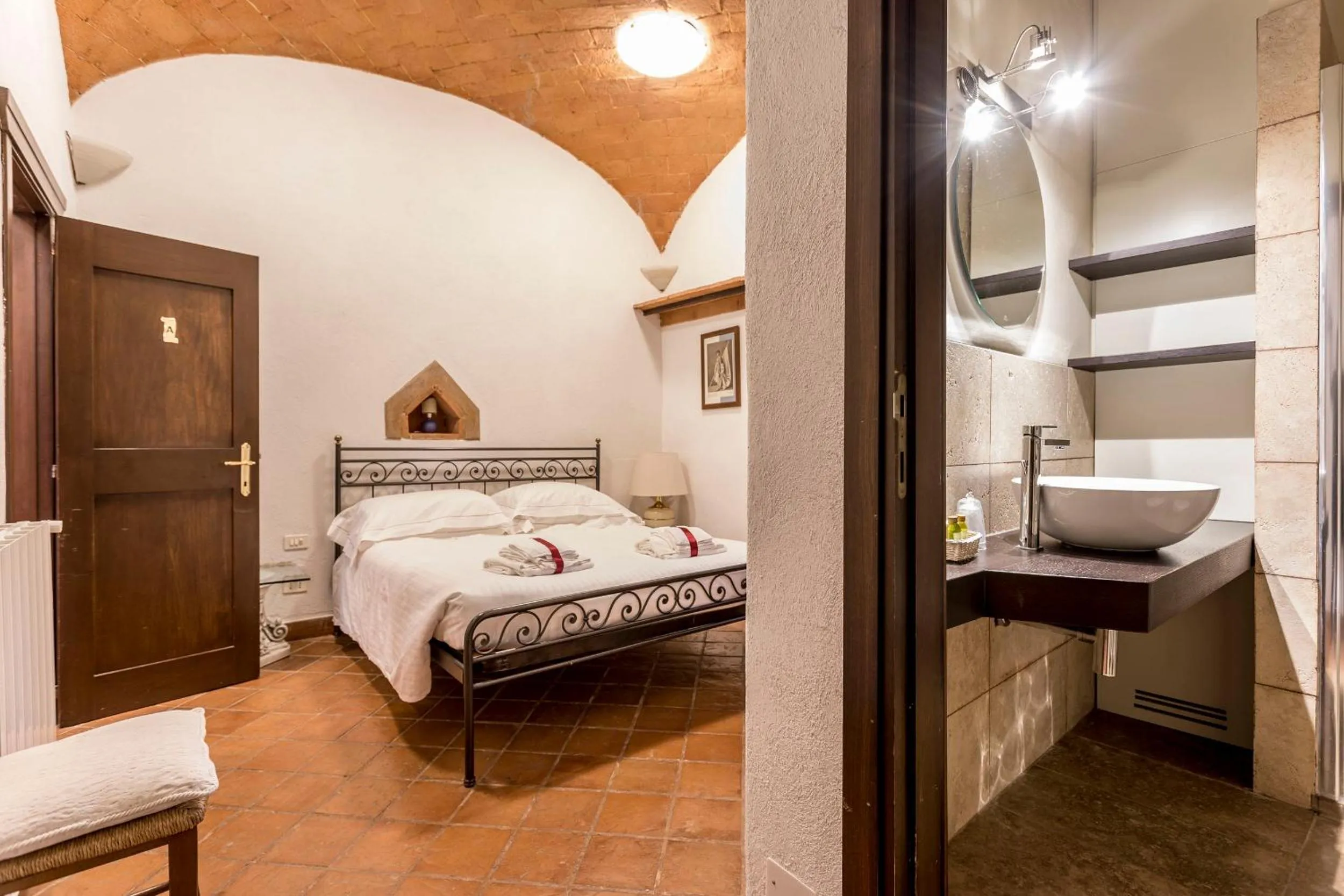 Photo of the whole room, Bed in Borgo Il Poggiaccio Residenza Turistico Alberghiera