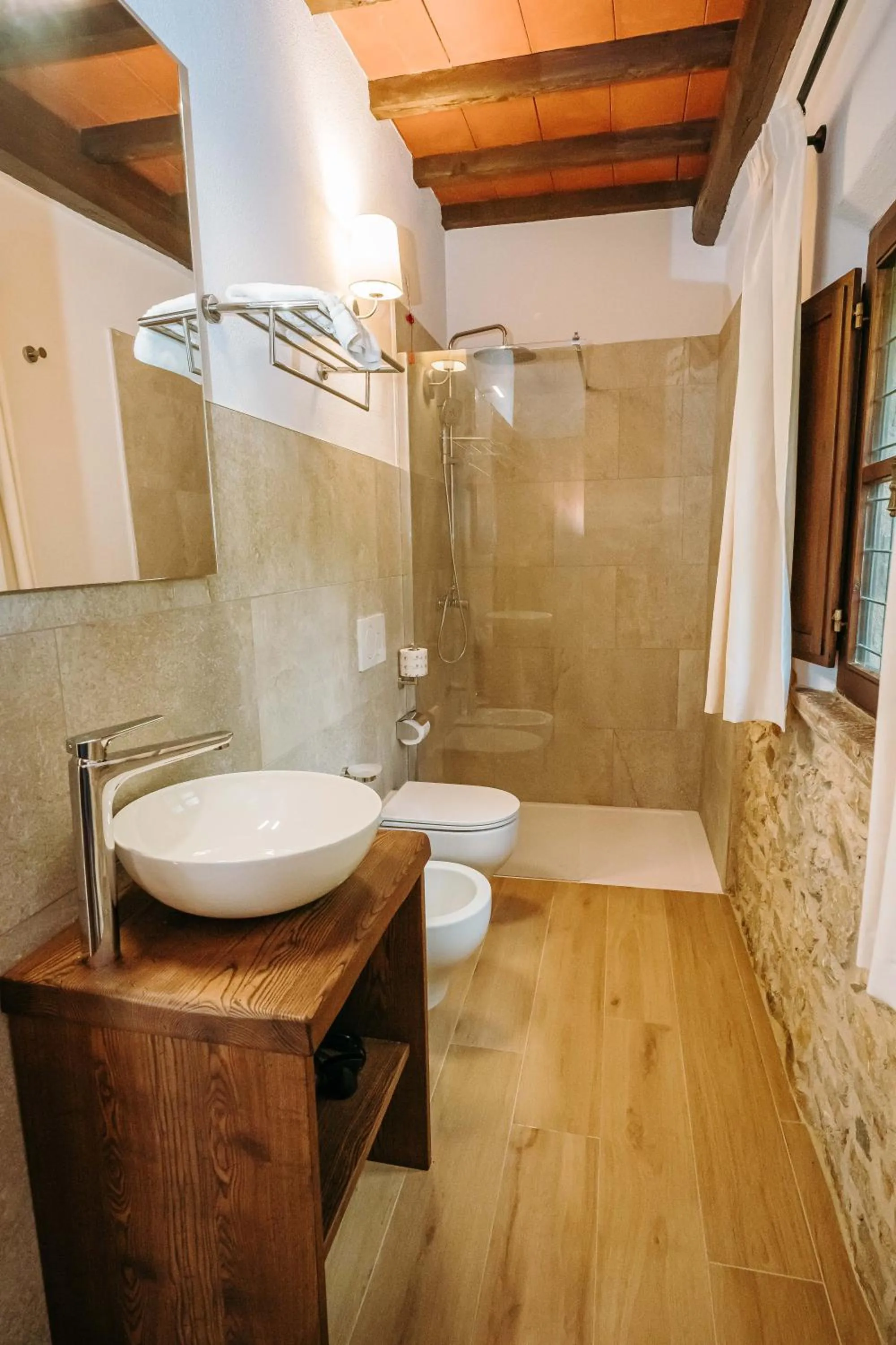 Shower in Borgo Il Poggiaccio Residenza Turistico Alberghiera