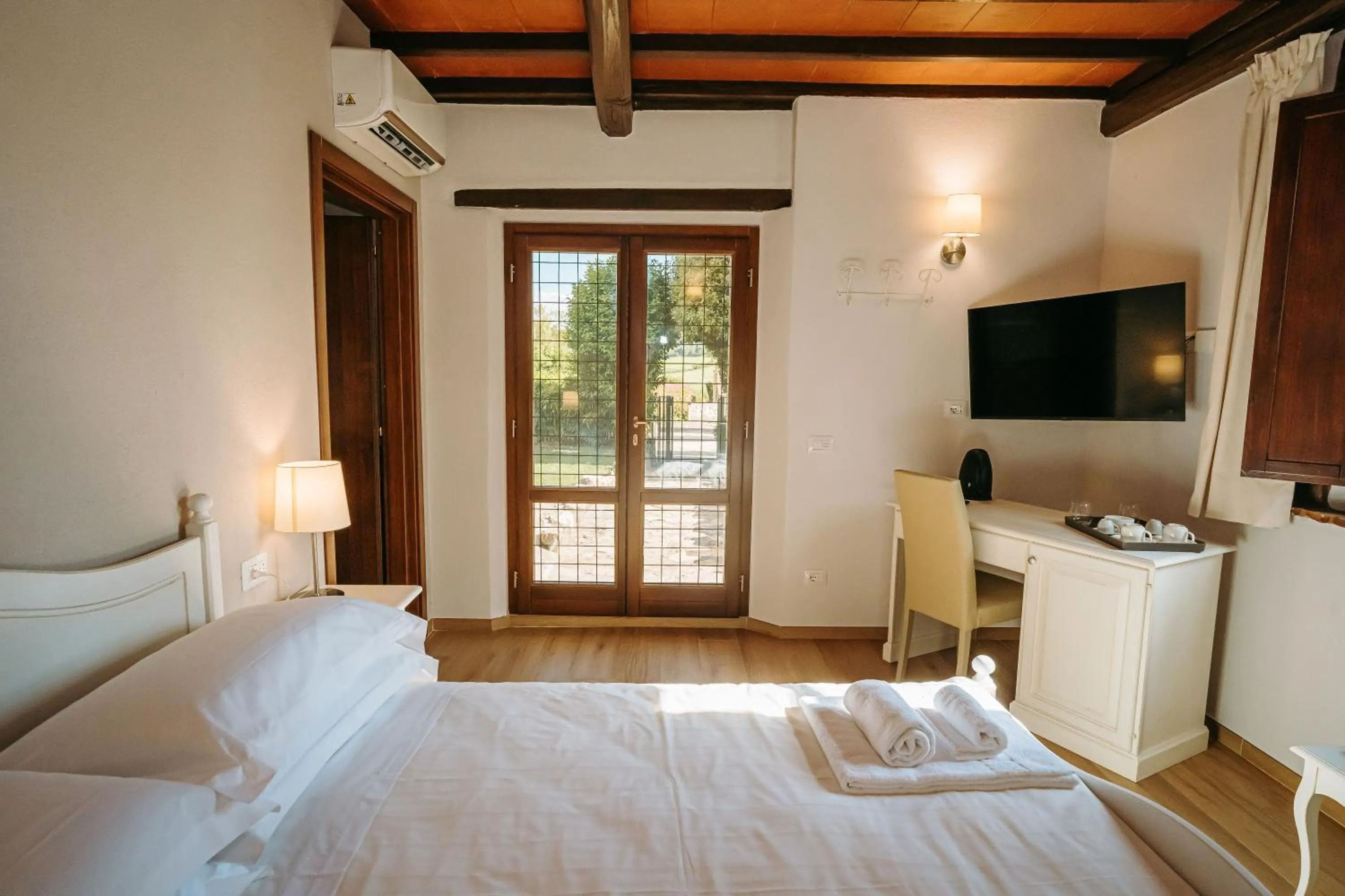 Bed in Borgo Il Poggiaccio Residenza Turistico Alberghiera