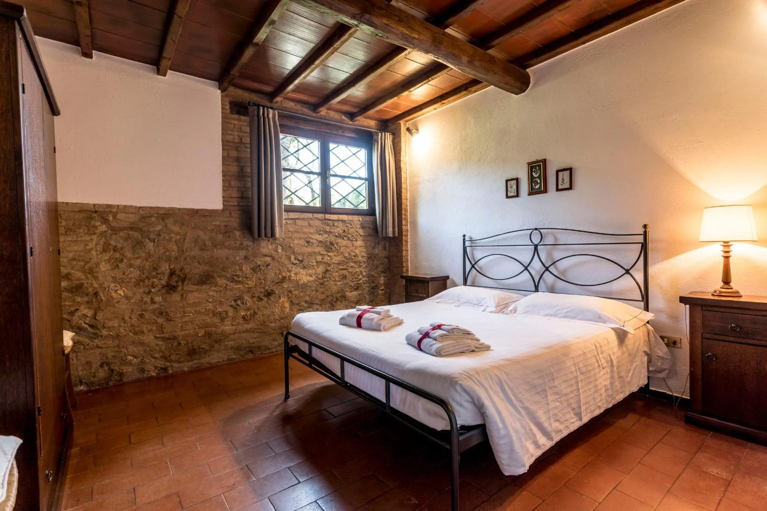 Bedroom, Bed in Borgo Il Poggiaccio Residenza Turistico Alberghiera