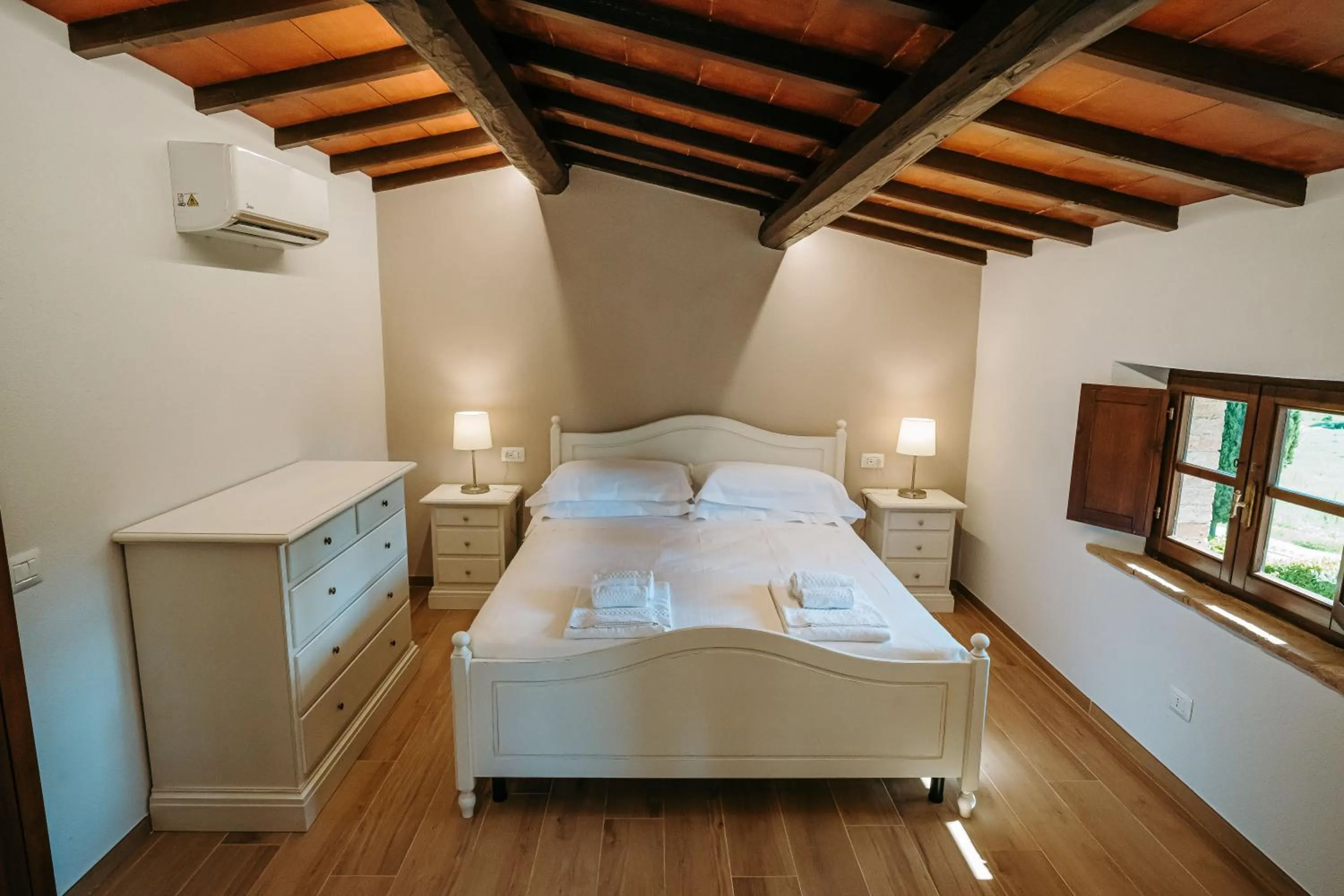 Bed in Borgo Il Poggiaccio Residenza Turistico Alberghiera