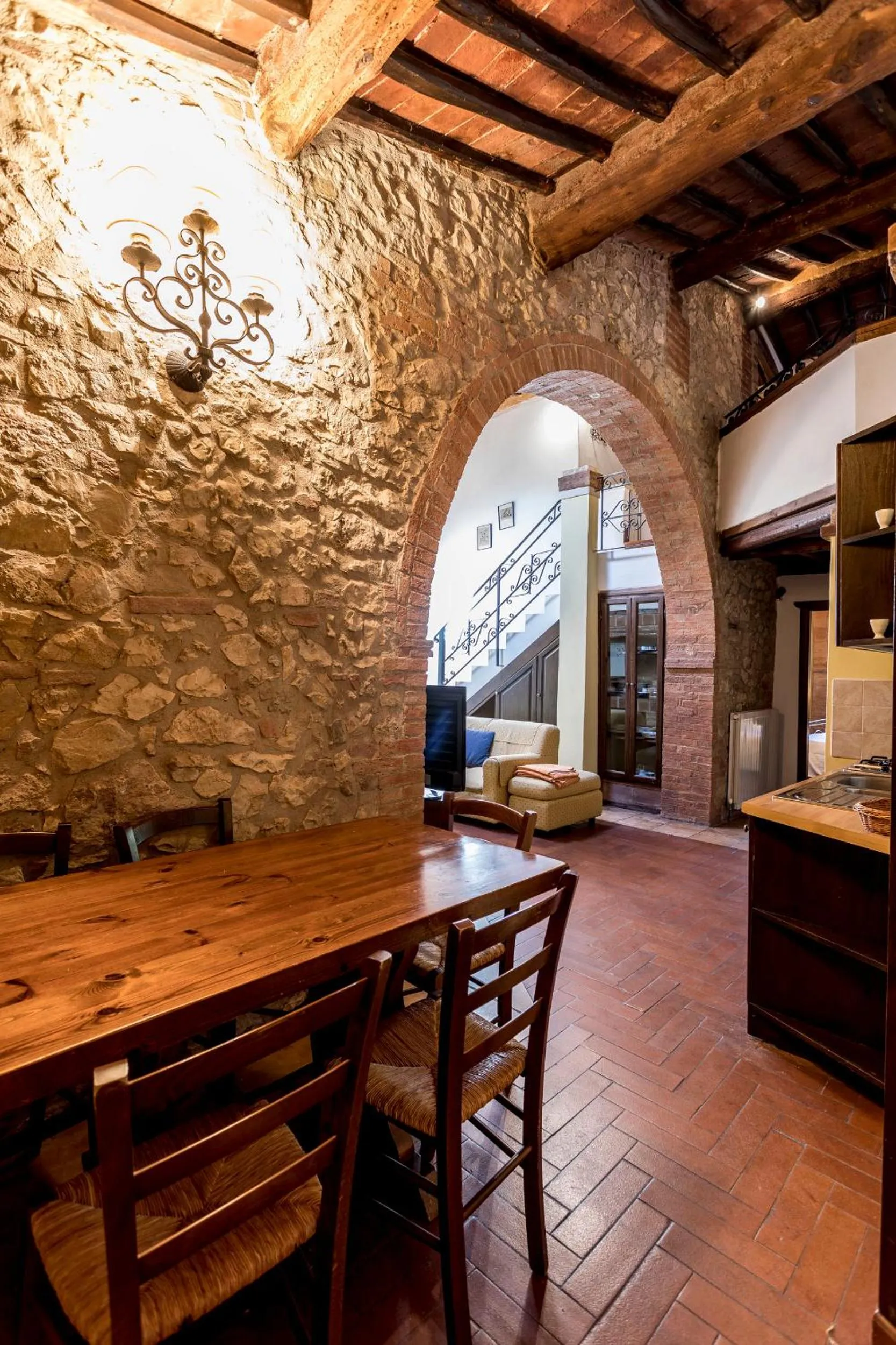 Dining area in Borgo Il Poggiaccio Residenza Turistico Alberghiera
