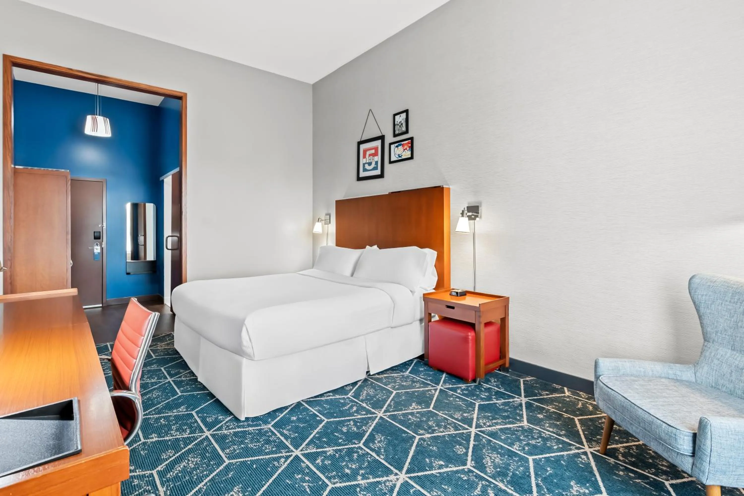 Bedroom, Bed in Four Points by Sheraton Oklahoma City Quail Springs