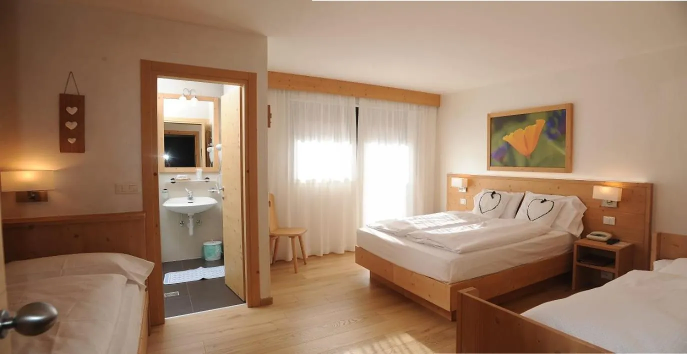 Bedroom, Bed in Hotel Sole Family Hotel