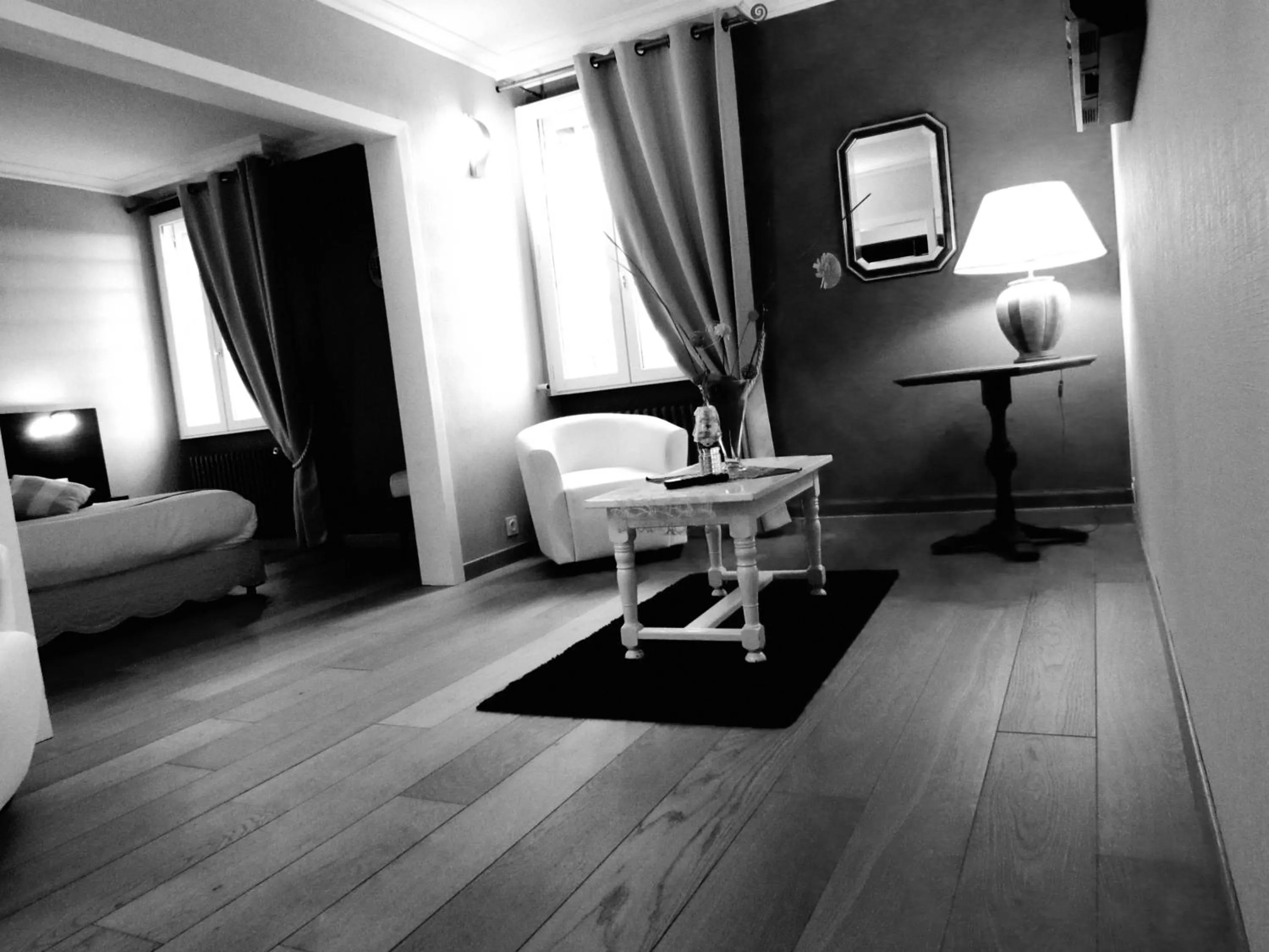 Photo of the whole room, Bed in Hotel Restaurant de la Marne