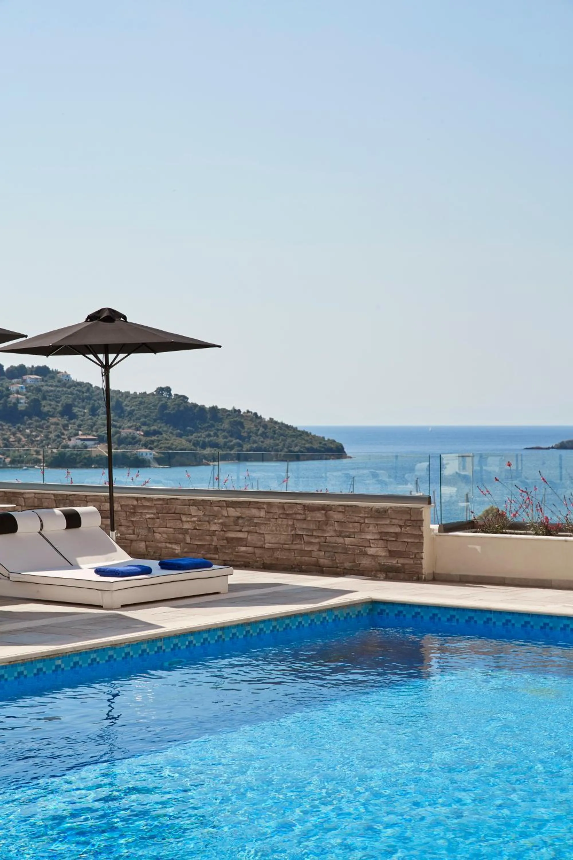 Swimming pool in Skiathos Living