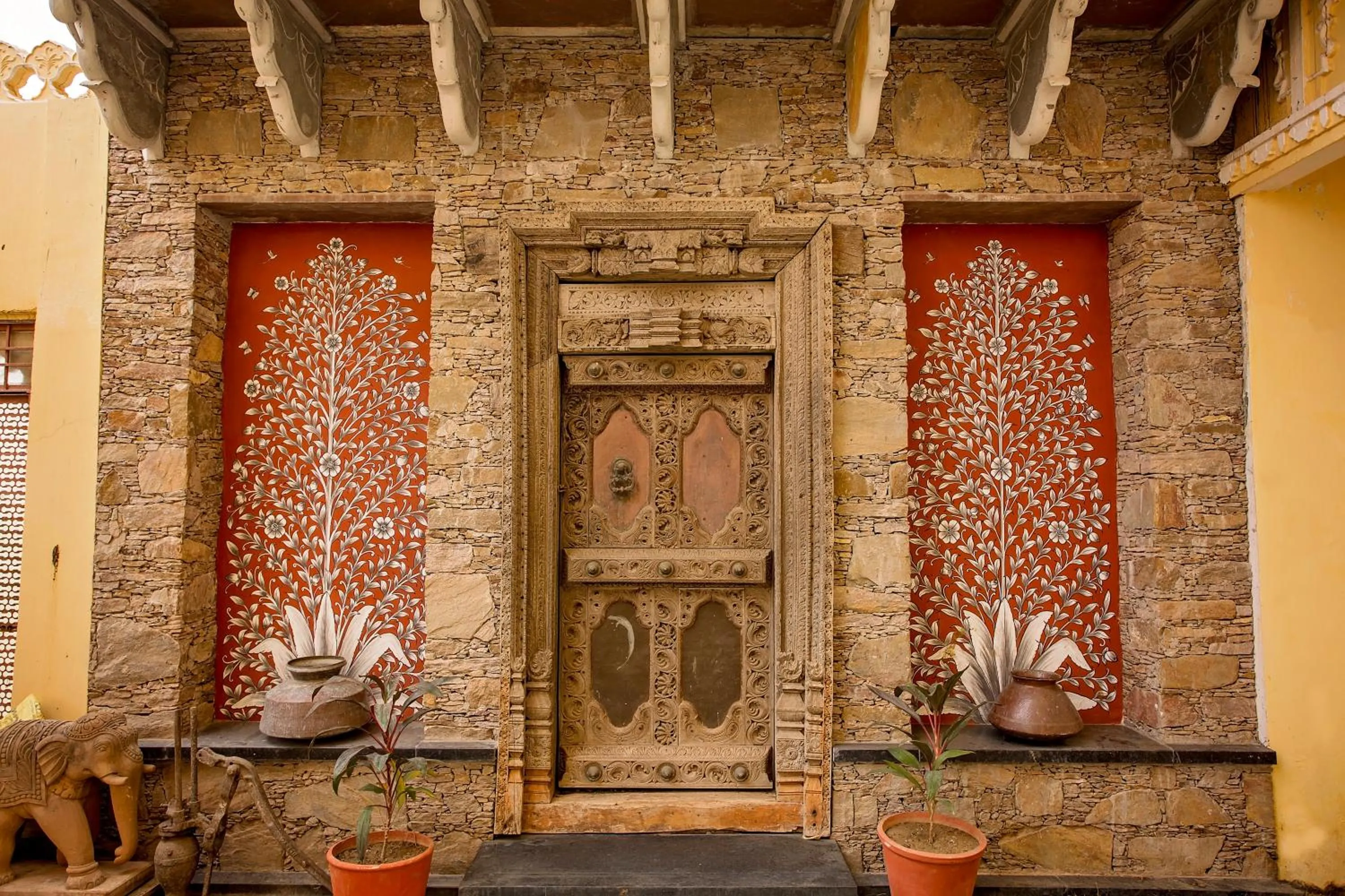 Garden in Bloom Boutique l Lake Pichola