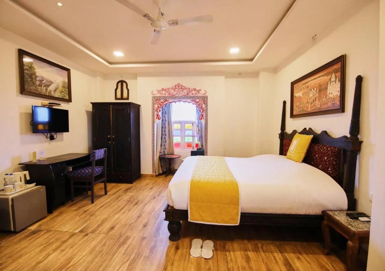 Bed in Bloom Boutique l Lake Pichola