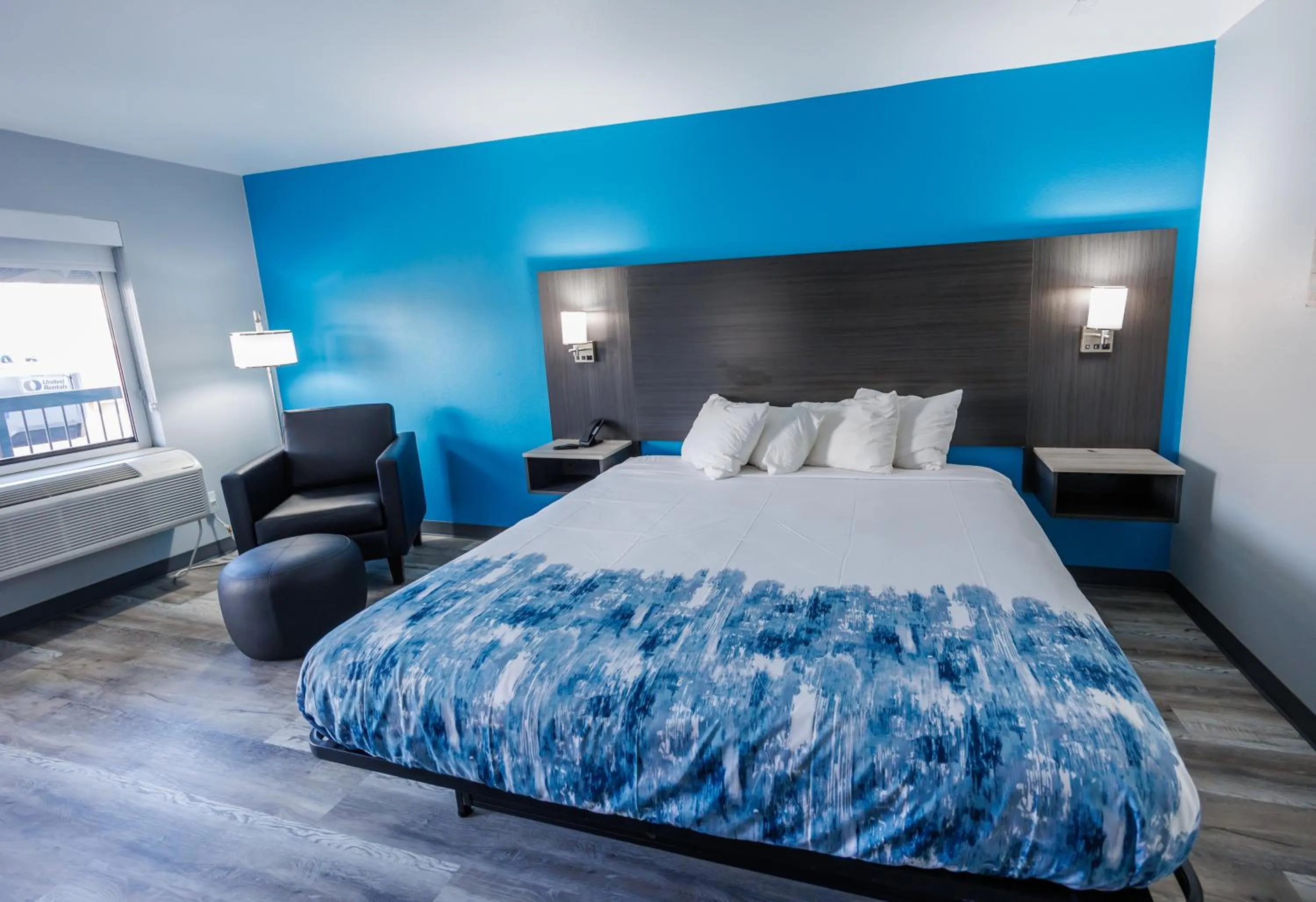 Bed in Baymont by Wyndham Branson Thousand Hills