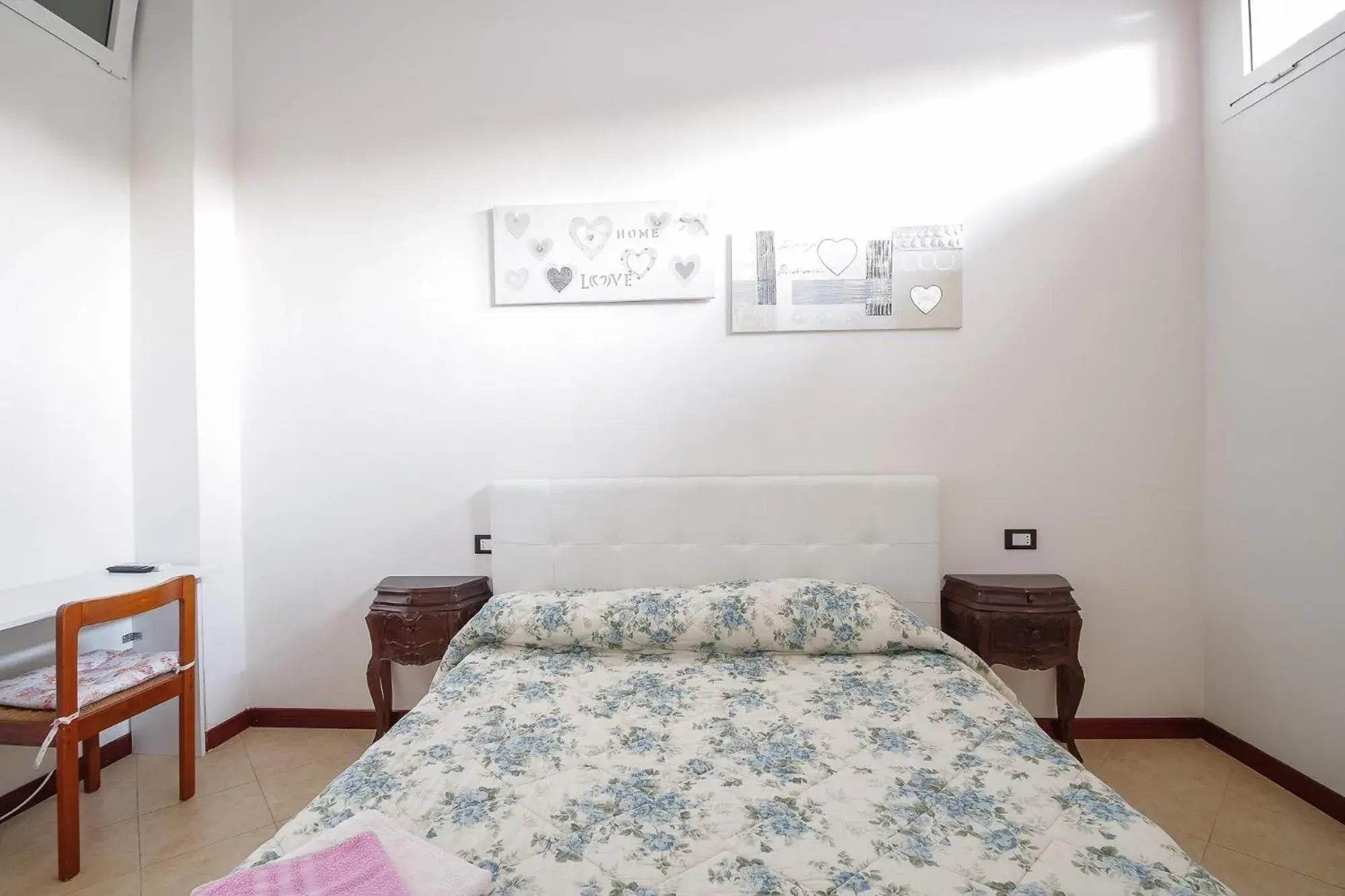 Family Room with Bathroom in Bologna Città Turrita Rooms Family Room with Bathroom in Bologna Città Turrita Rooms