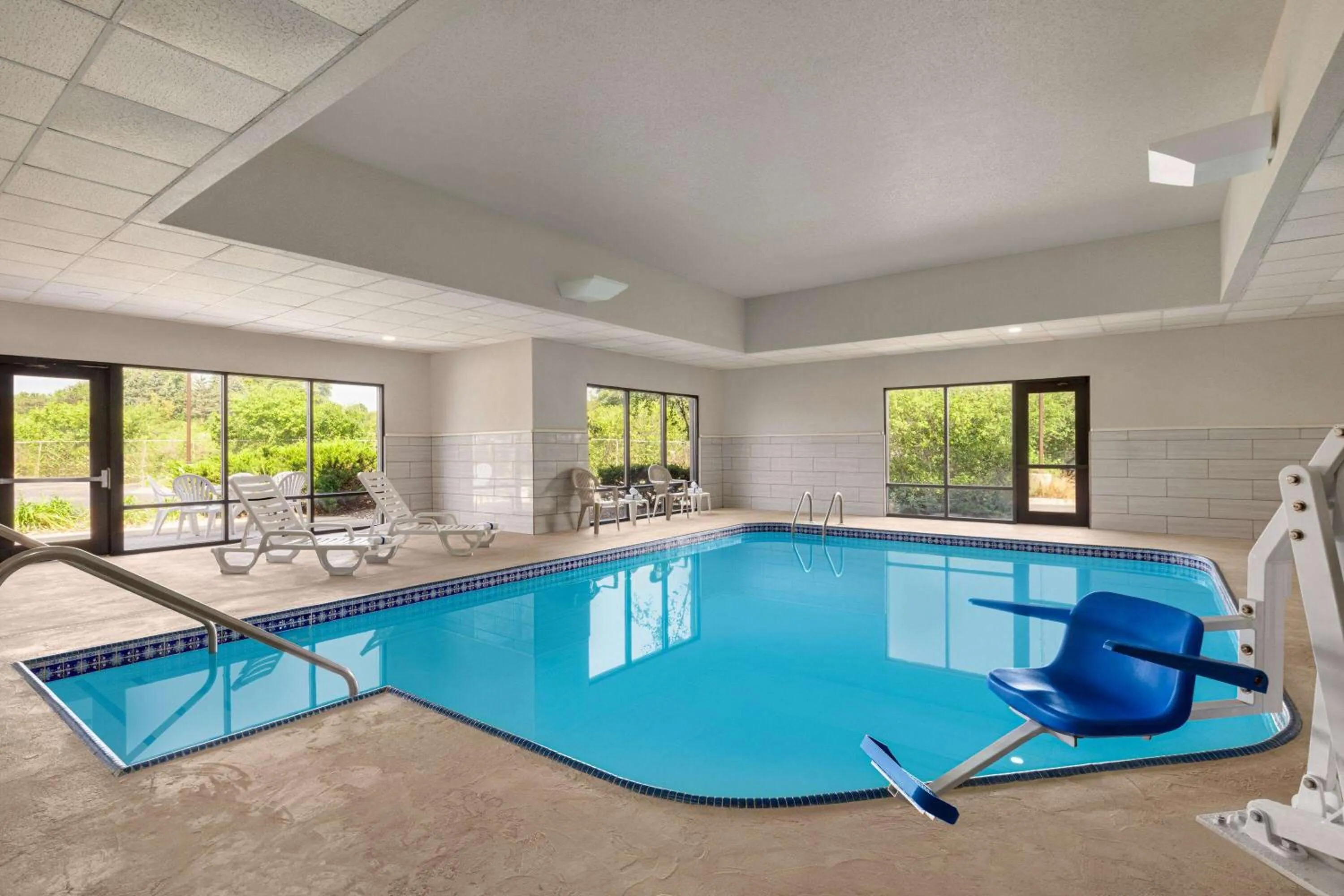Swimming pool in Super 8 by Wyndham Germantown/Milwaukee