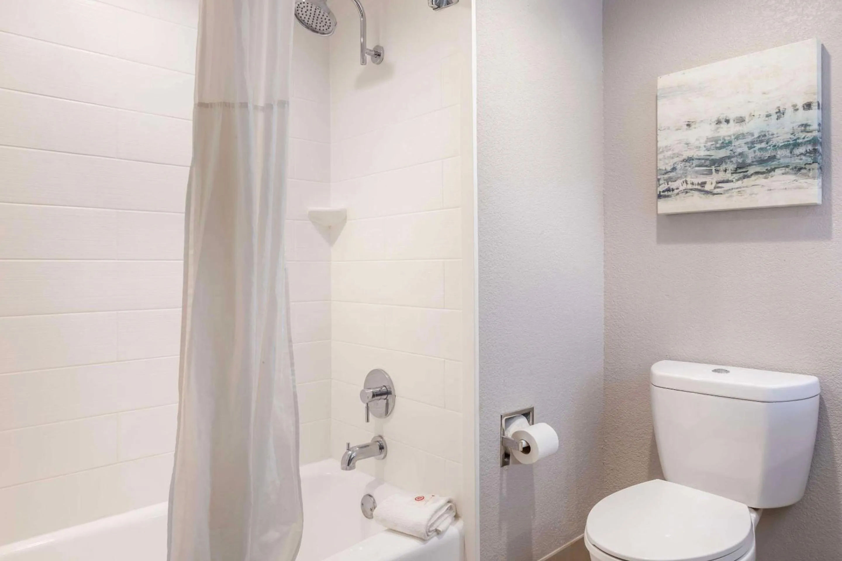 Bedroom in Comfort Inn Dallas North Love Field Airport