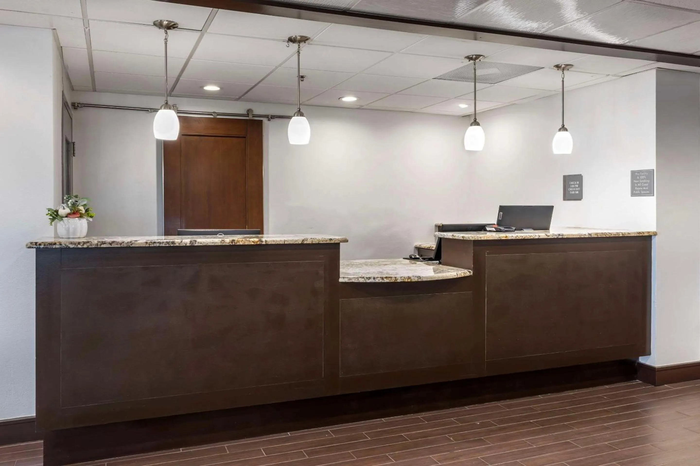 Lobby or reception in Comfort Inn Dallas North Love Field Airport