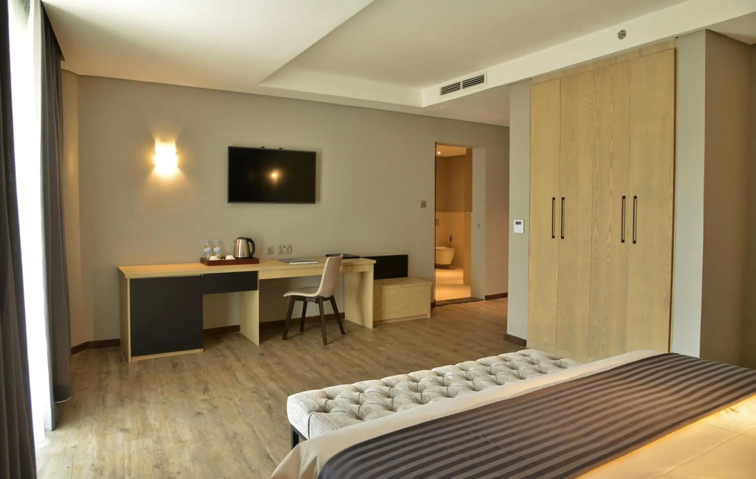 Superior Suite in EPIC Hotel & Suites Superior Suite in EPIC Hotel & Suites