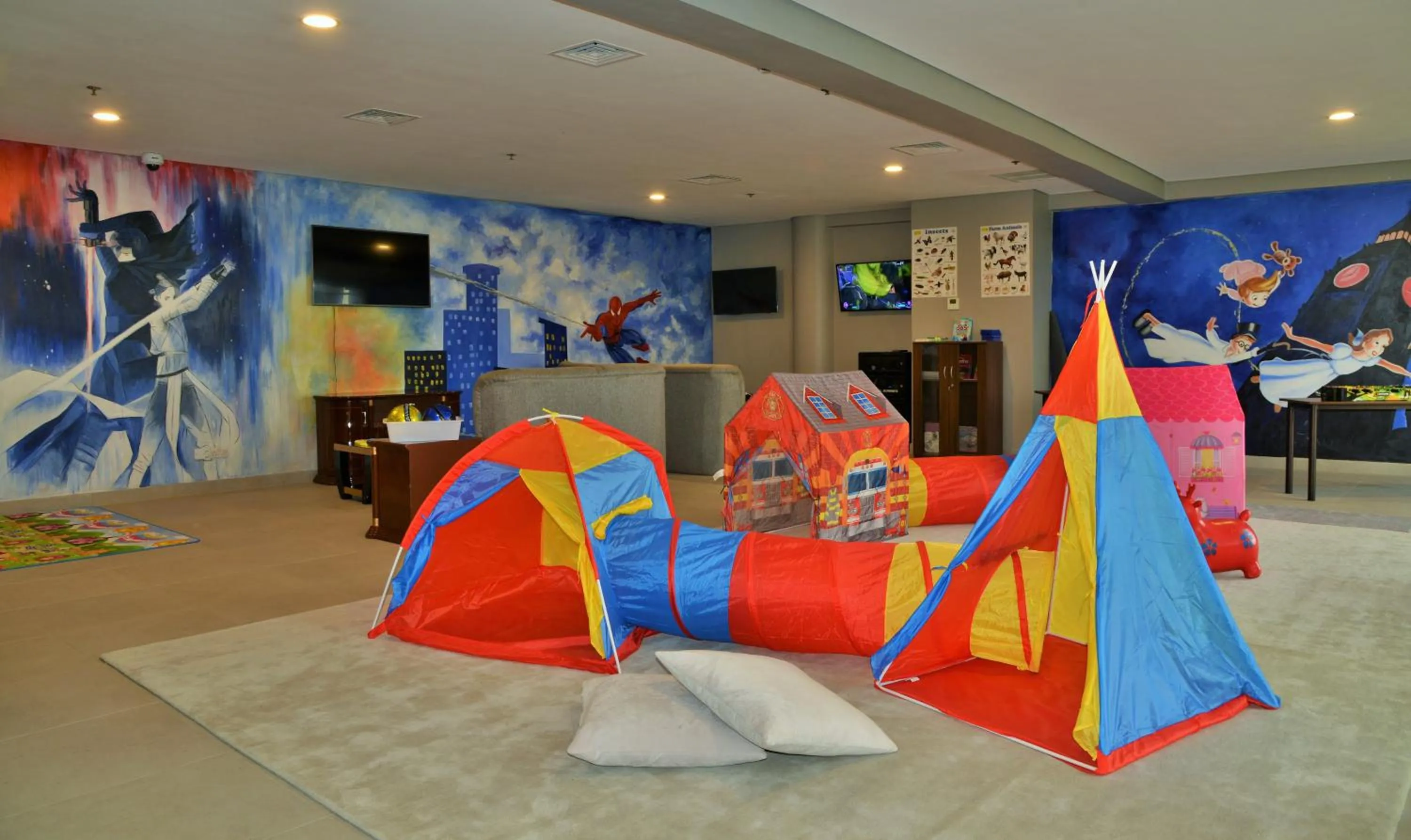 Game Room in EPIC Hotel & Suites