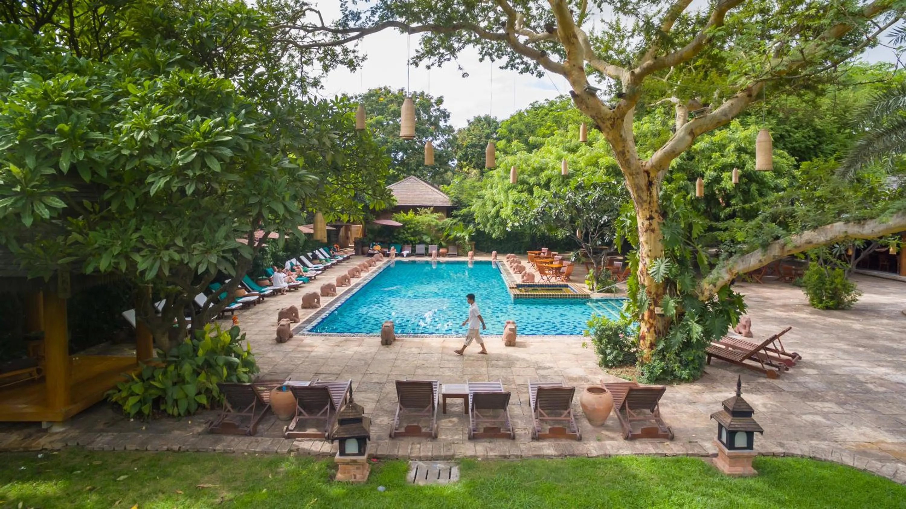 Garden in The Hotel @ Tharabar Gate