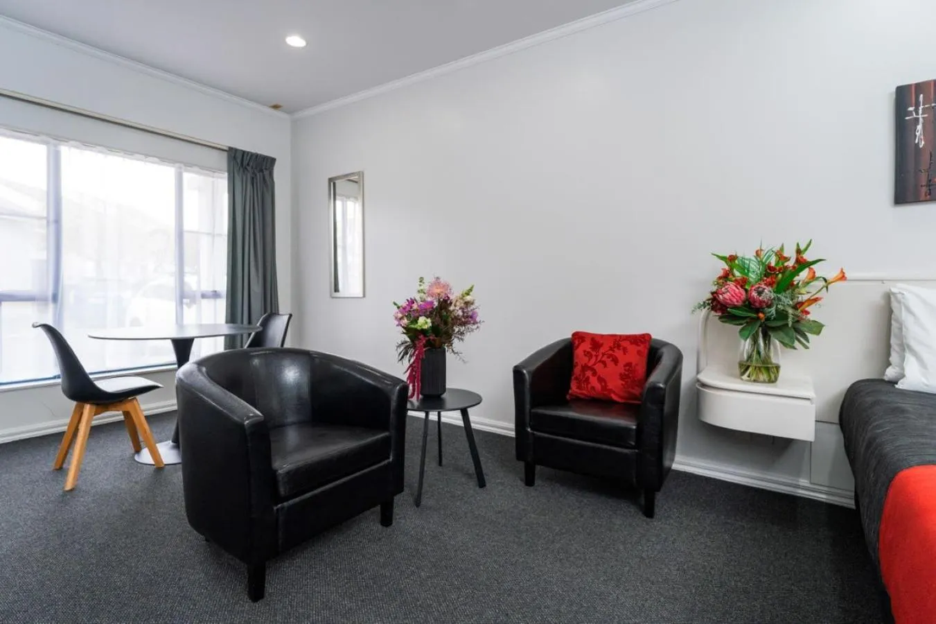 Seating area in Aubyn Court Spa Motel