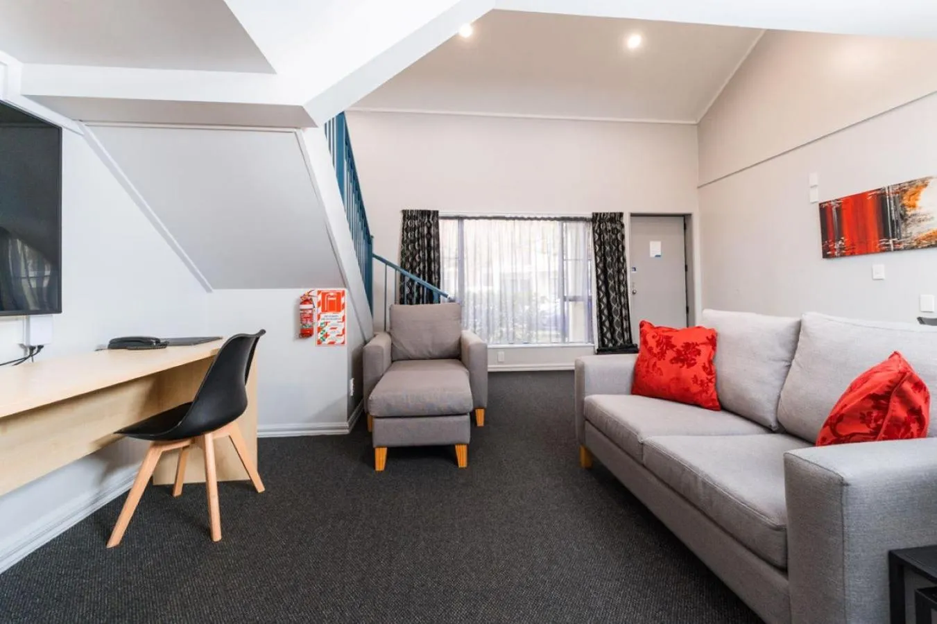 Seating area in Aubyn Court Spa Motel