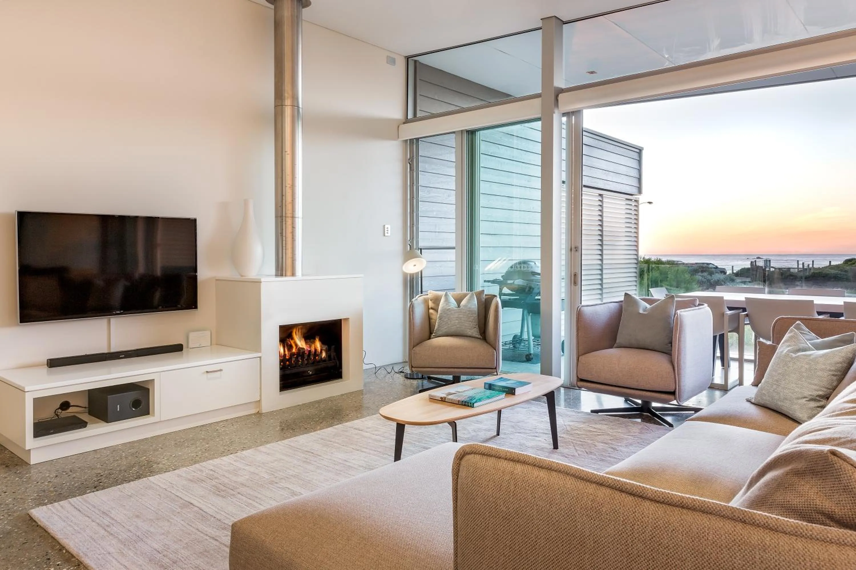 Living room in Smiths Beach Resort