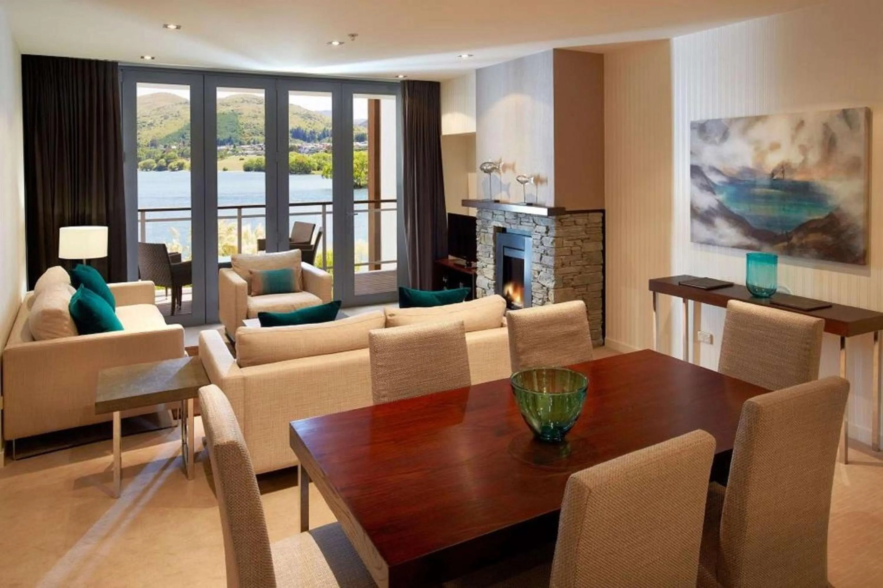 Bedroom in Hilton Queenstown Resort & Spa