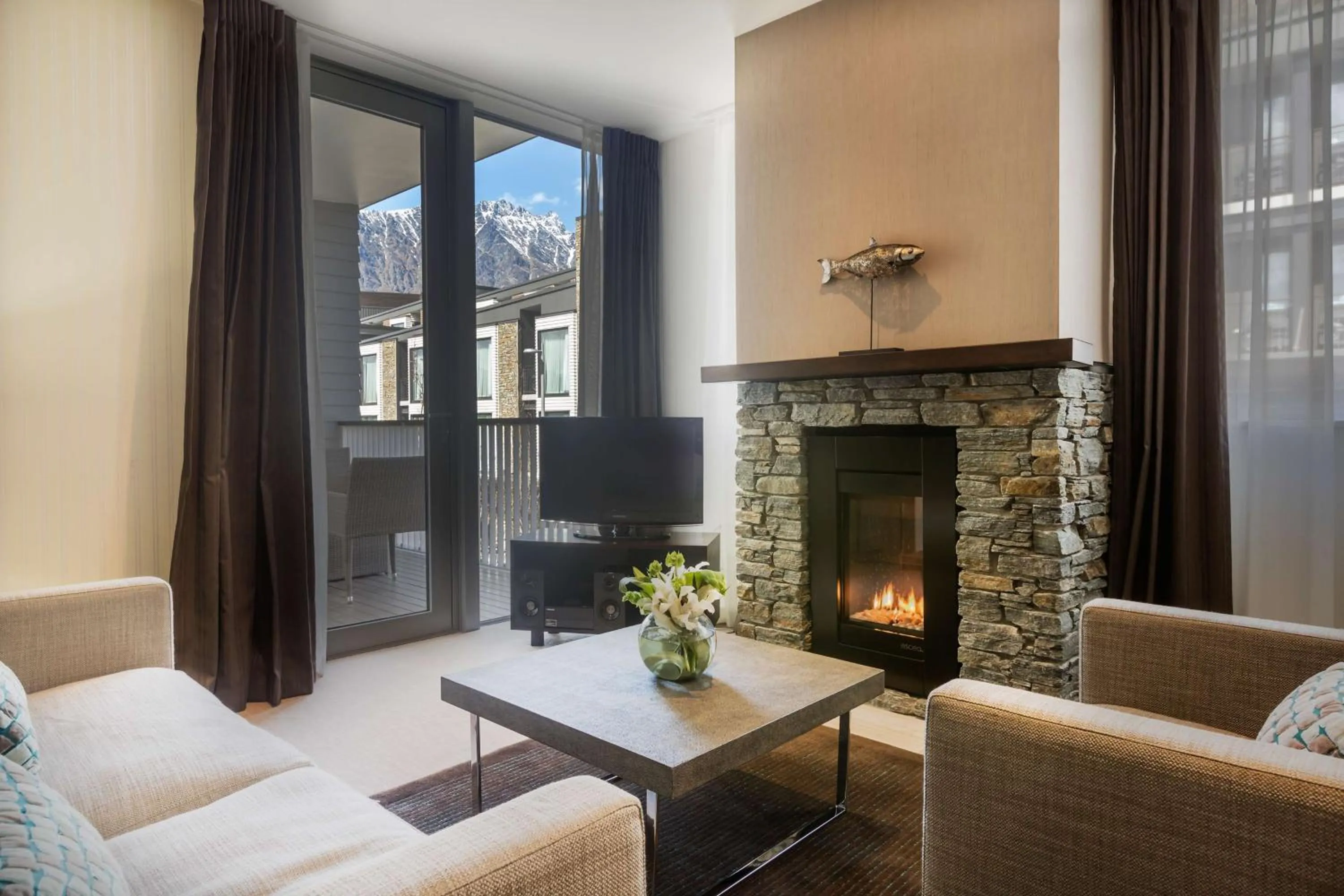 Bedroom in Hilton Queenstown Resort & Spa