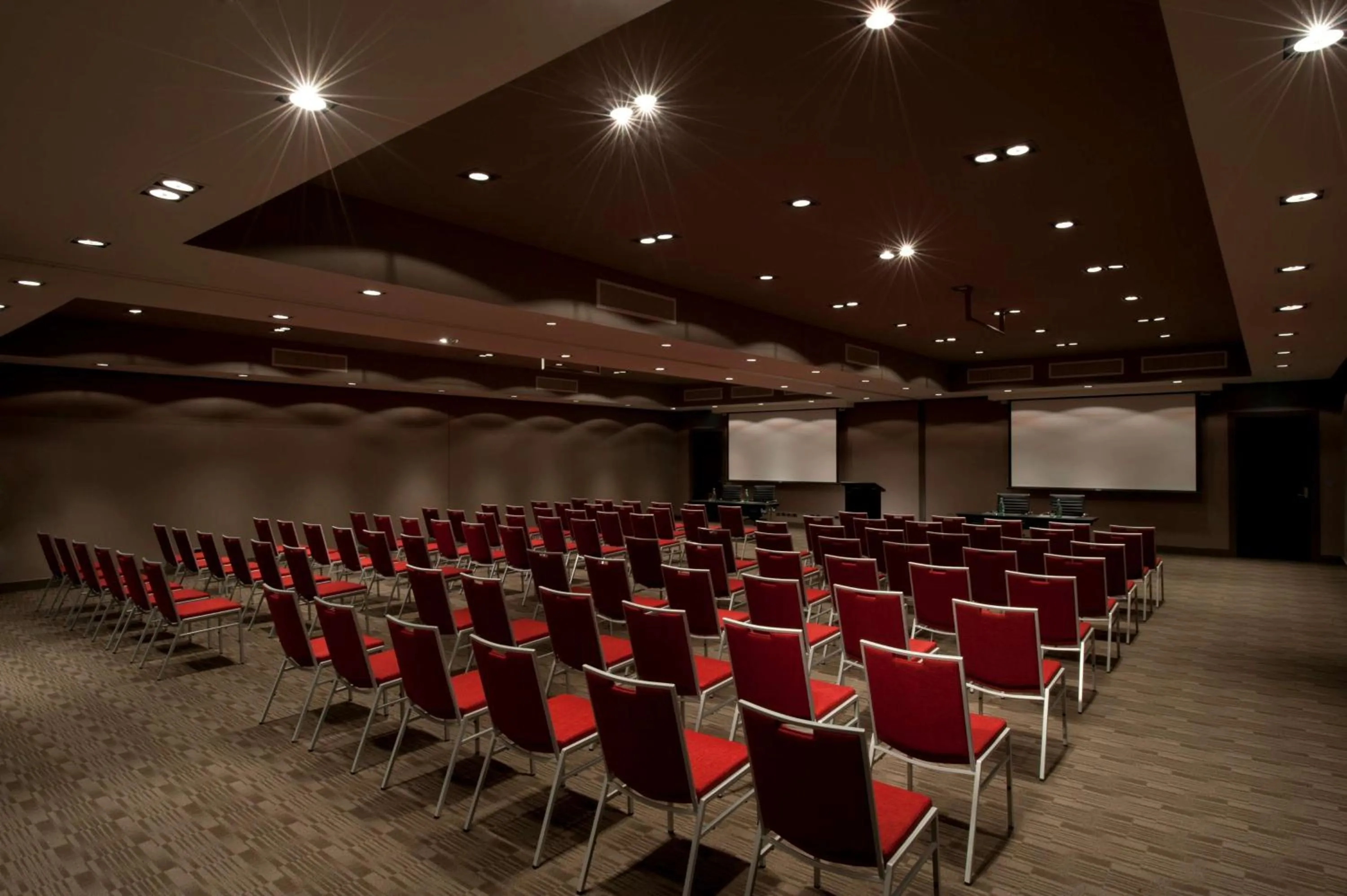 Meeting/conference room in Hilton Queenstown Resort & Spa