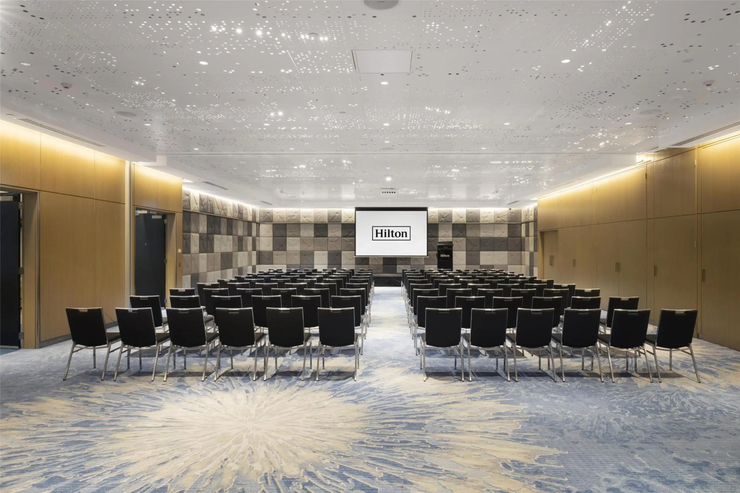 Meeting/conference room in Hilton Surfers Paradise Hotel & Residences