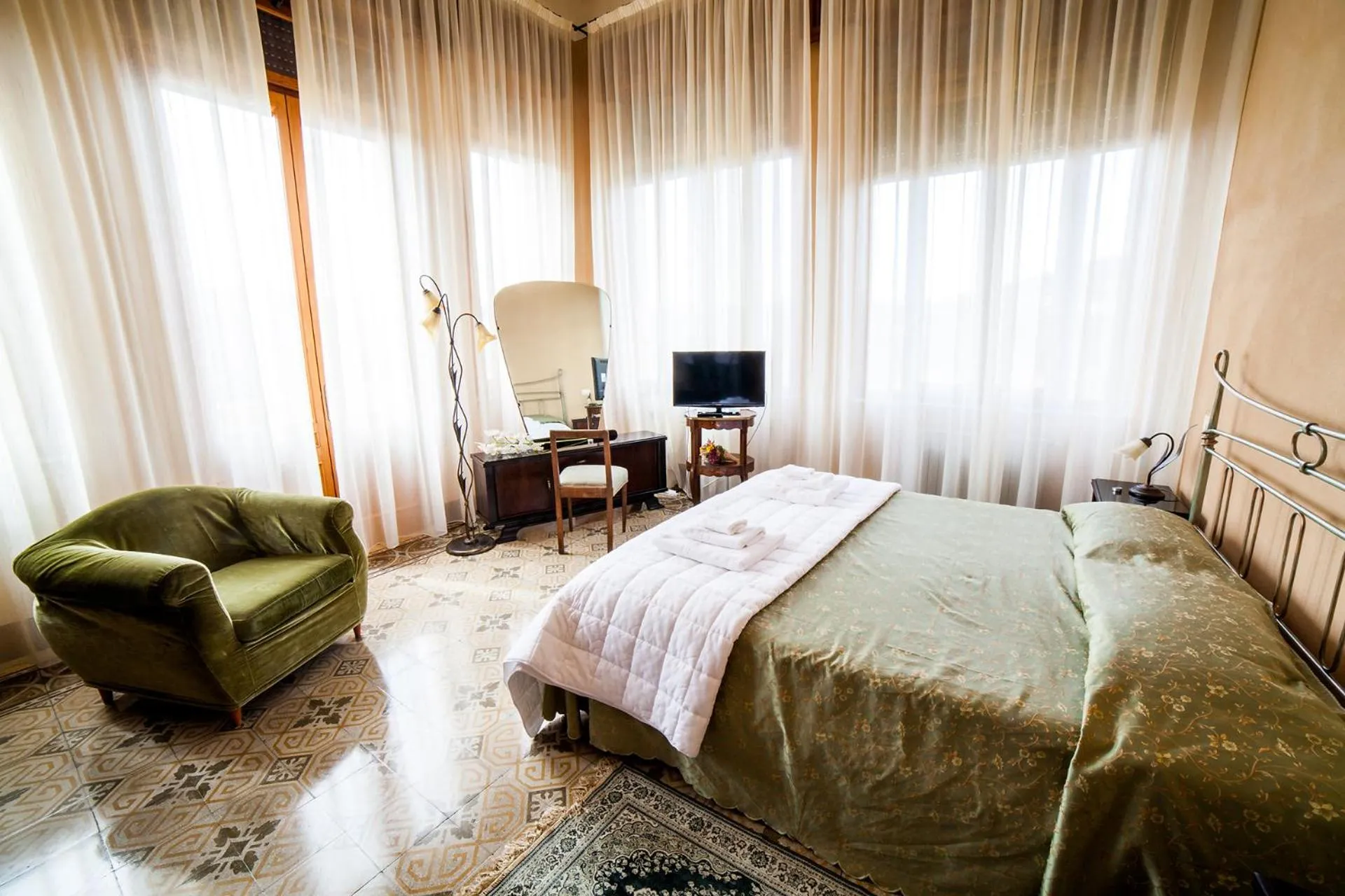 Bed in Villa Moorings