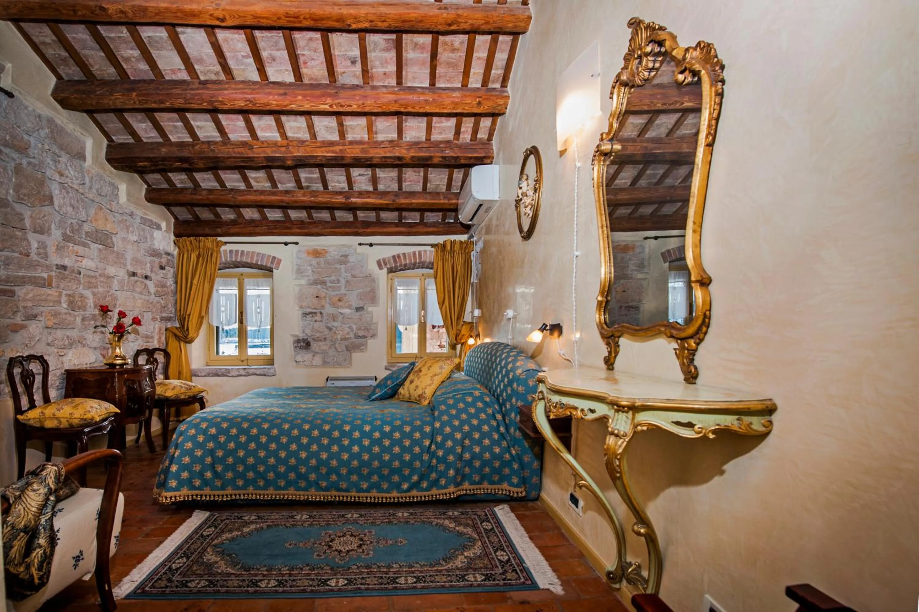 Bed in Residence PORTA ANTICA Centro Storico