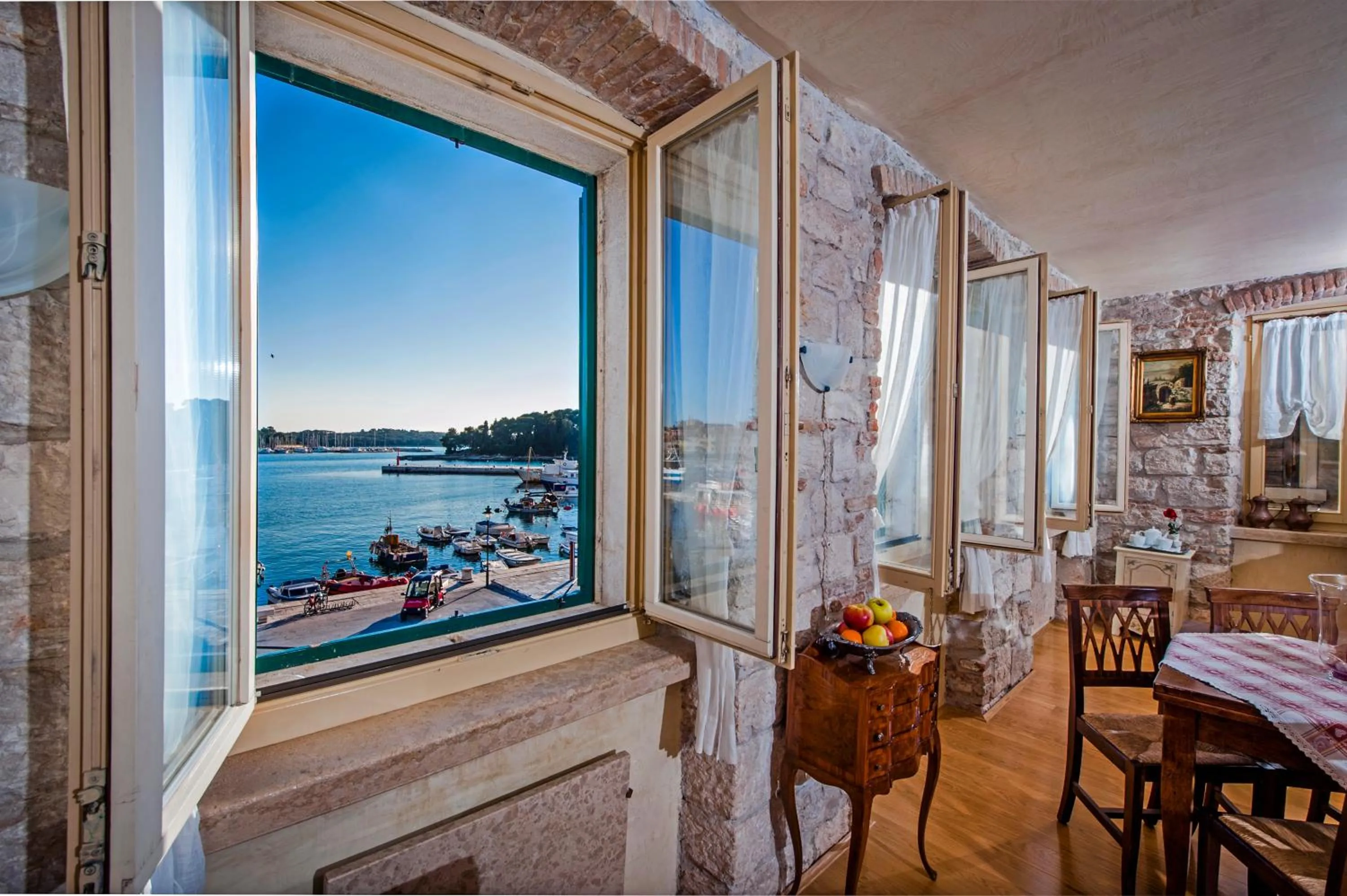 Sea view in Residence PORTA ANTICA Centro Storico