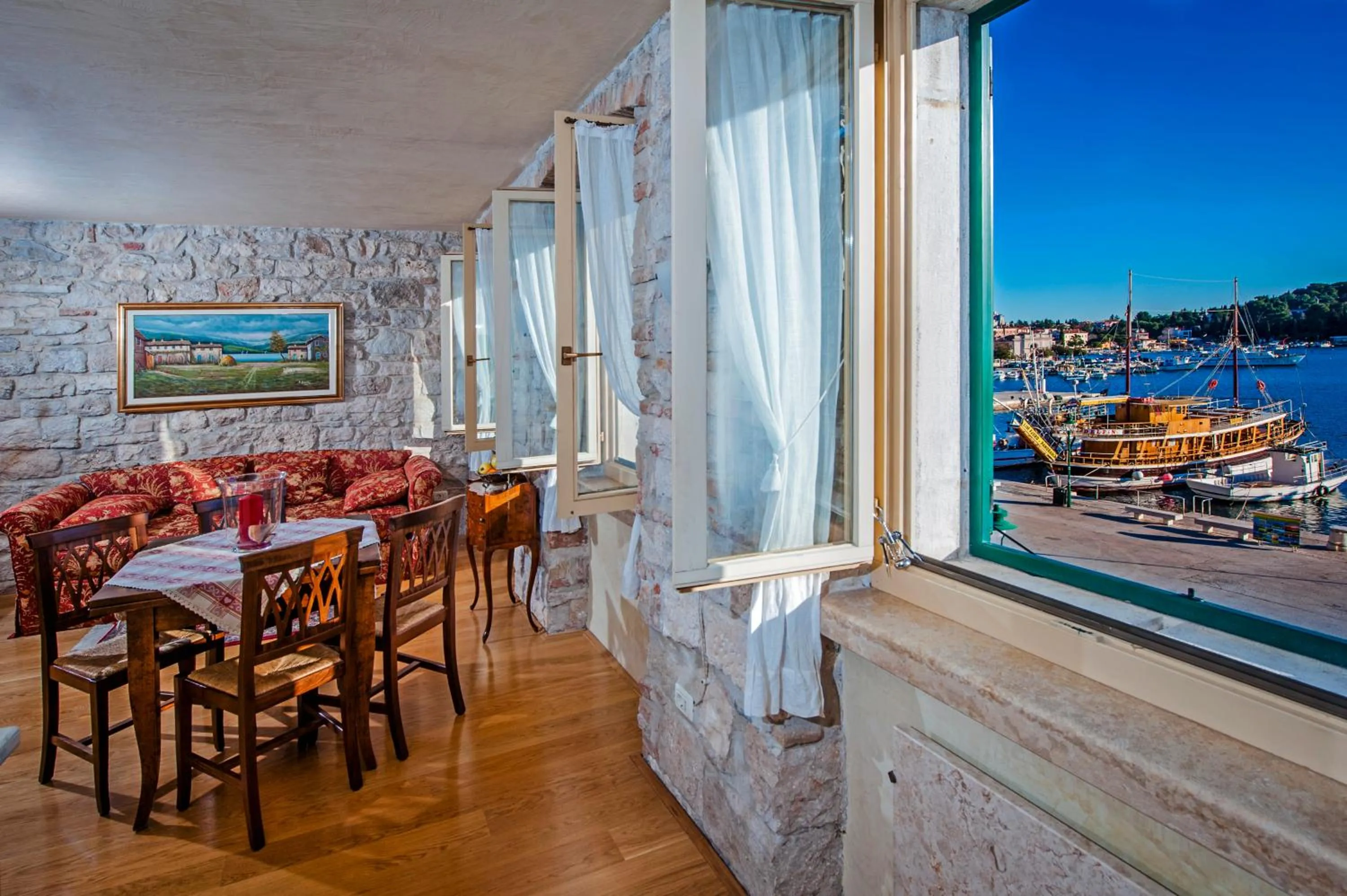 Photo of the whole room in Residence PORTA ANTICA Centro Storico