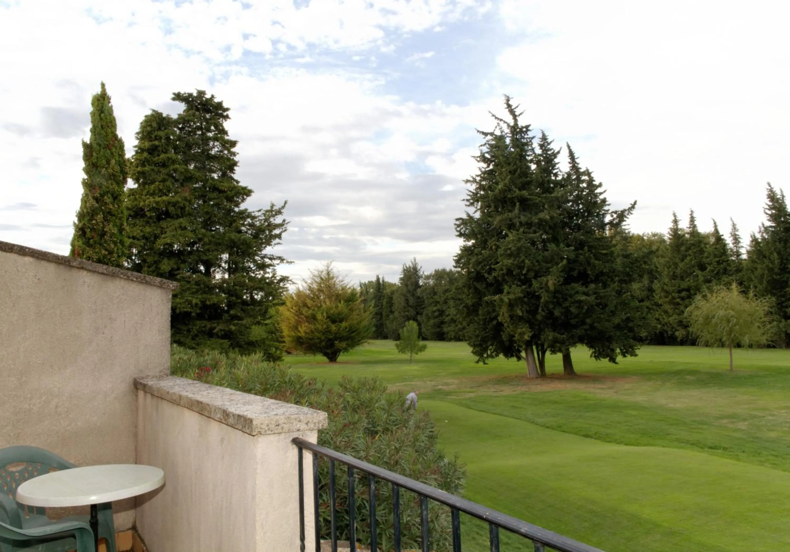 Garden view in GOLF CLUB D'UZES