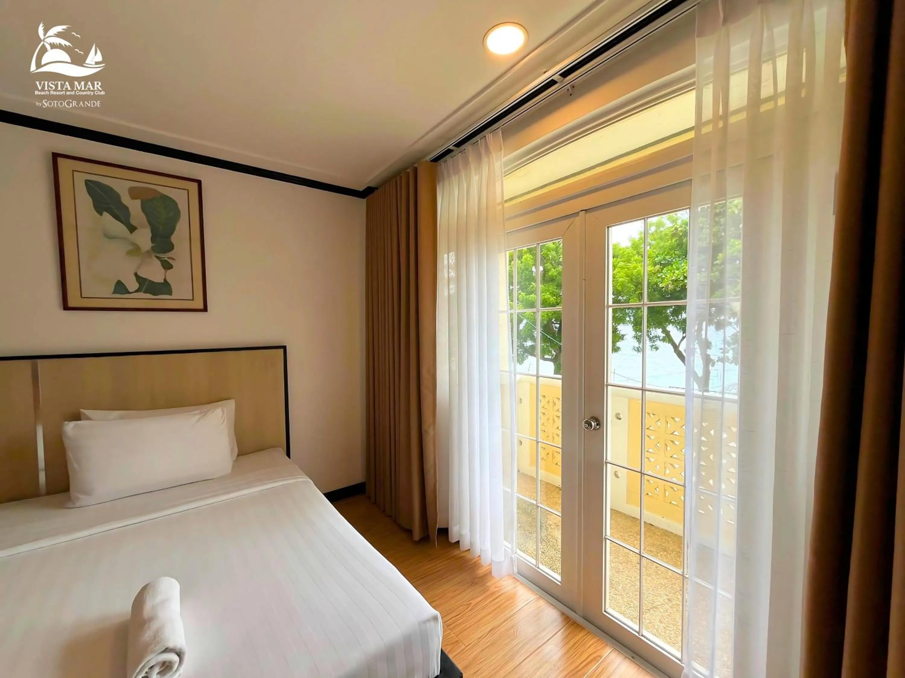 Sea view, Bed in Vista Mar Beach Resort & Country Club
