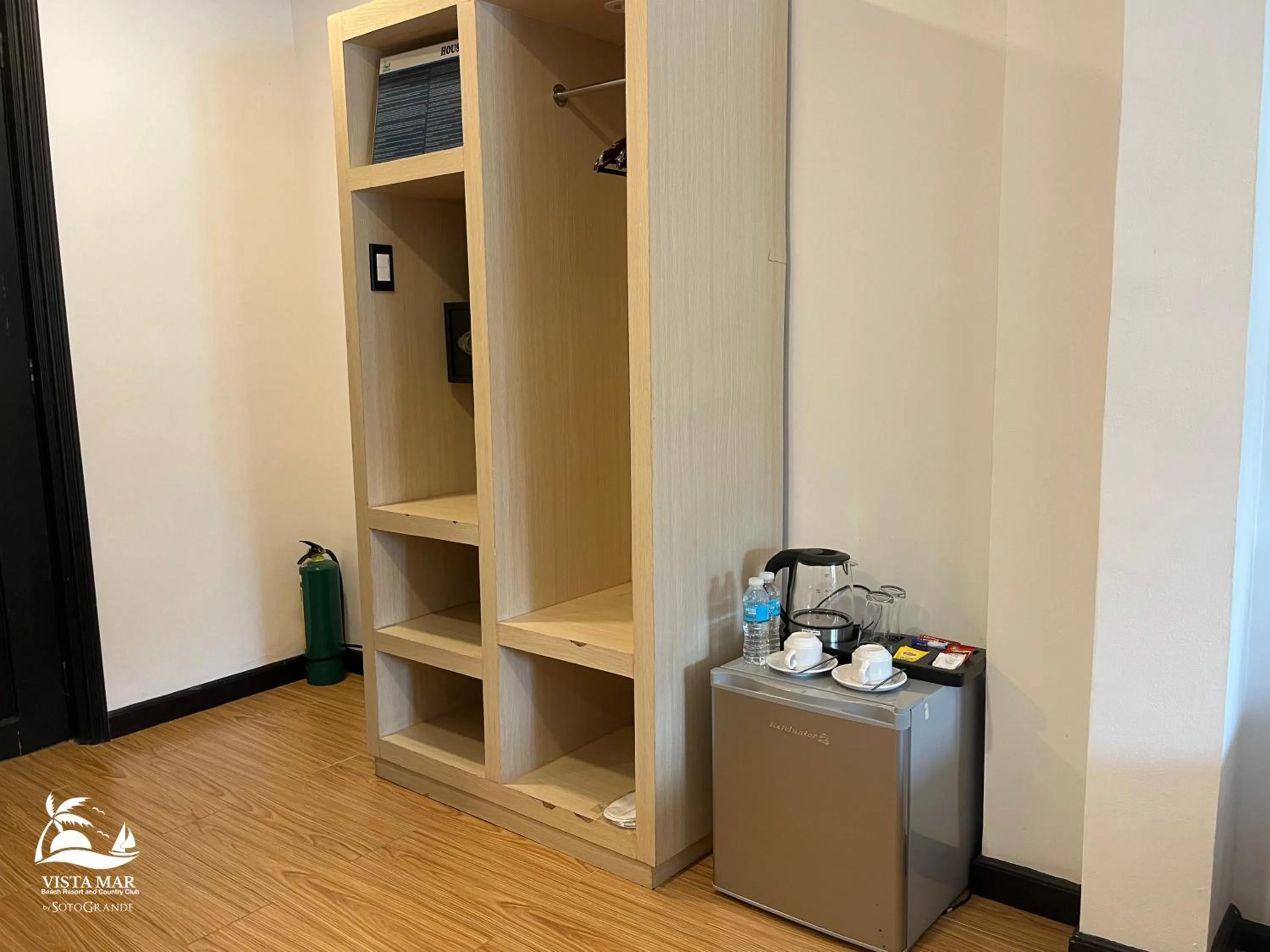 wardrobe in Vista Mar Beach Resort & Country Club