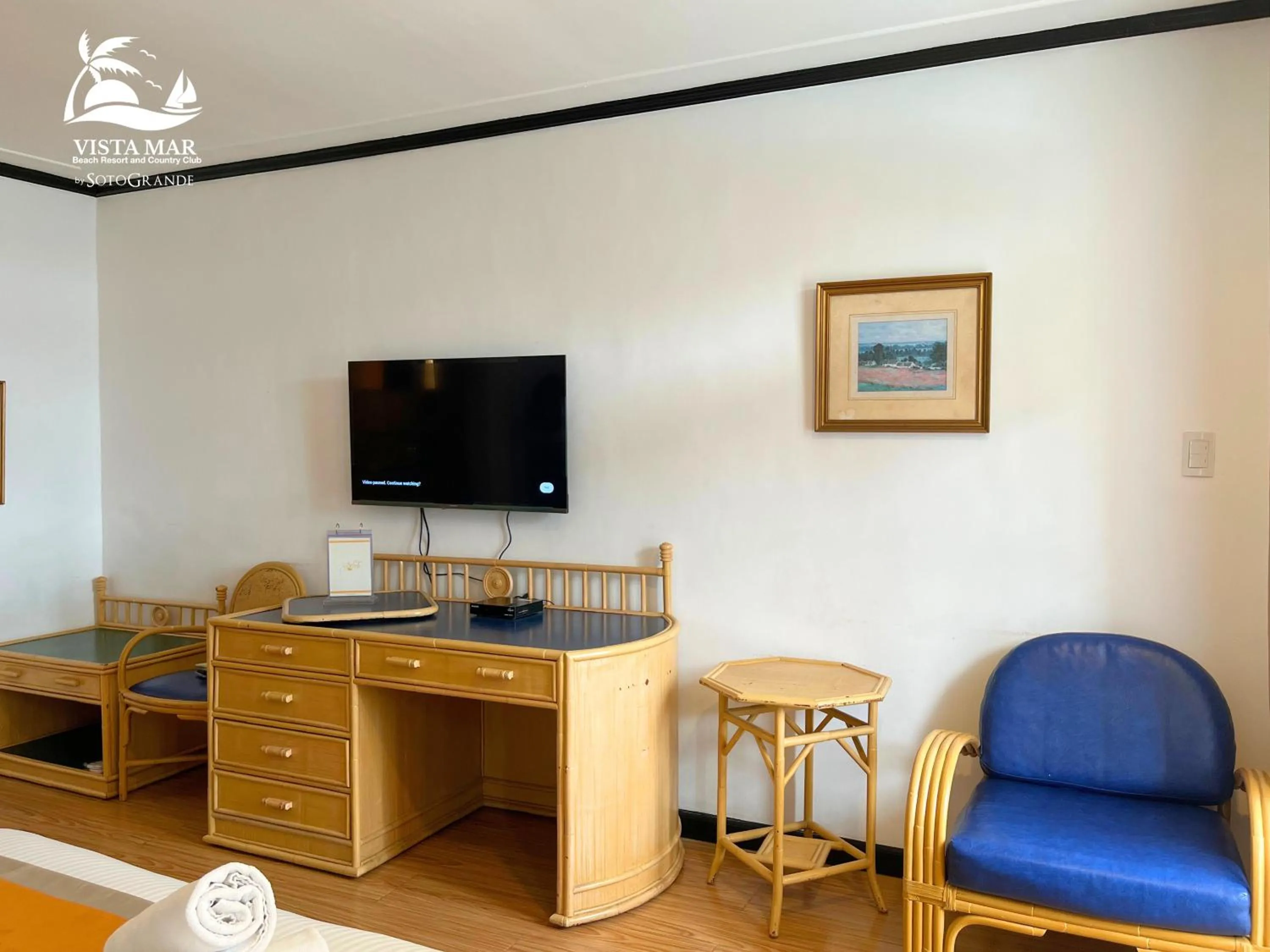 TV and multimedia in Vista Mar Beach Resort & Country Club