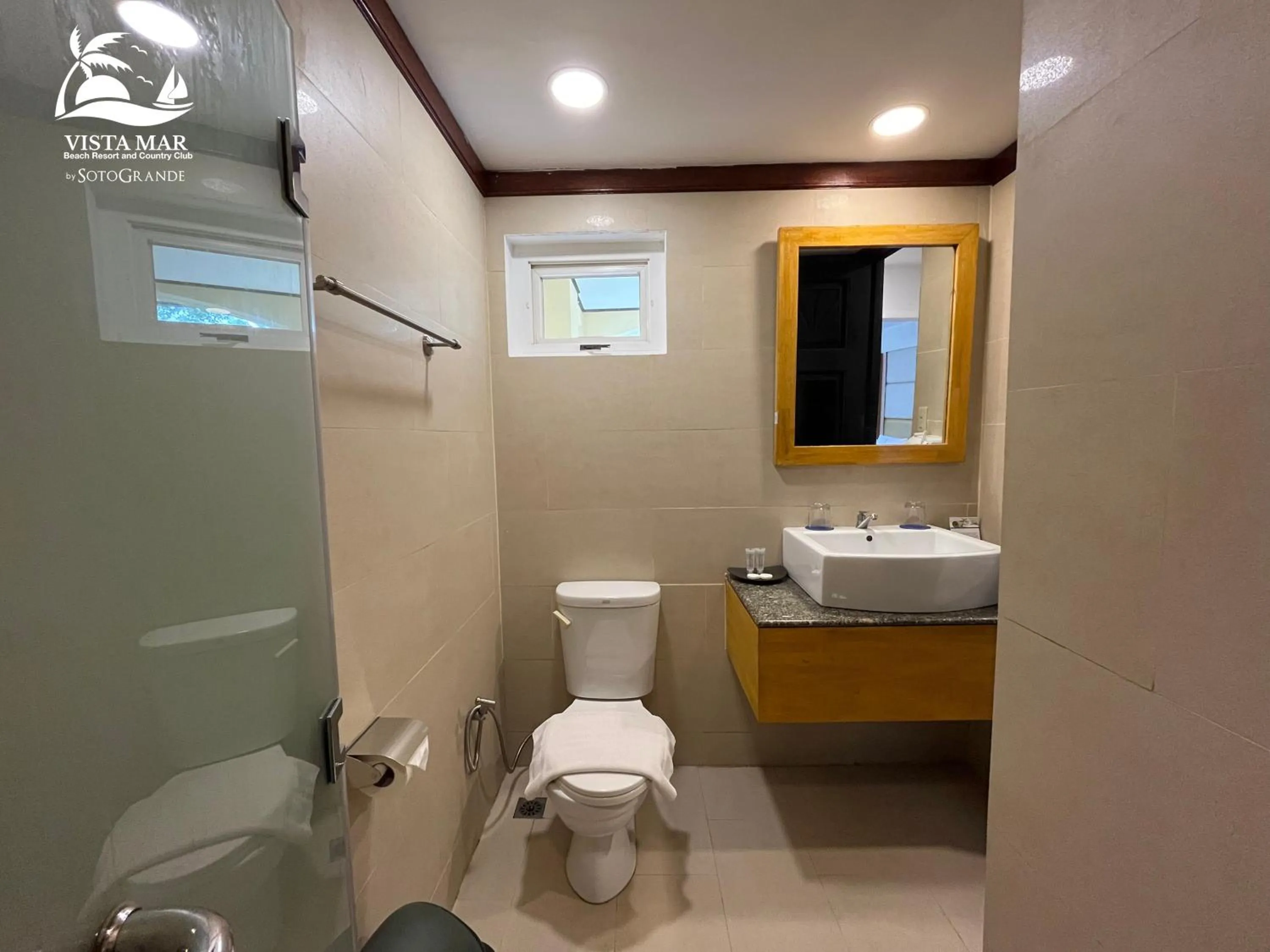 Toilet in Vista Mar Beach Resort & Country Club