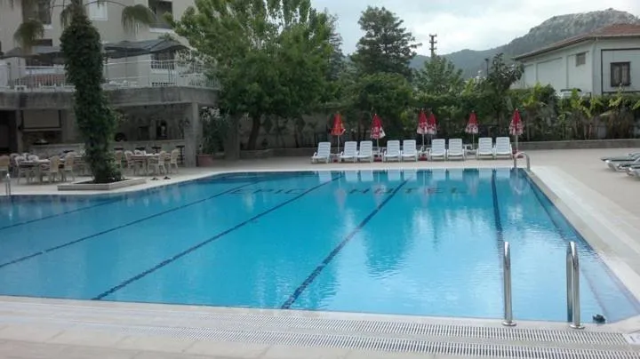 Swimming pool in Epic Hotel