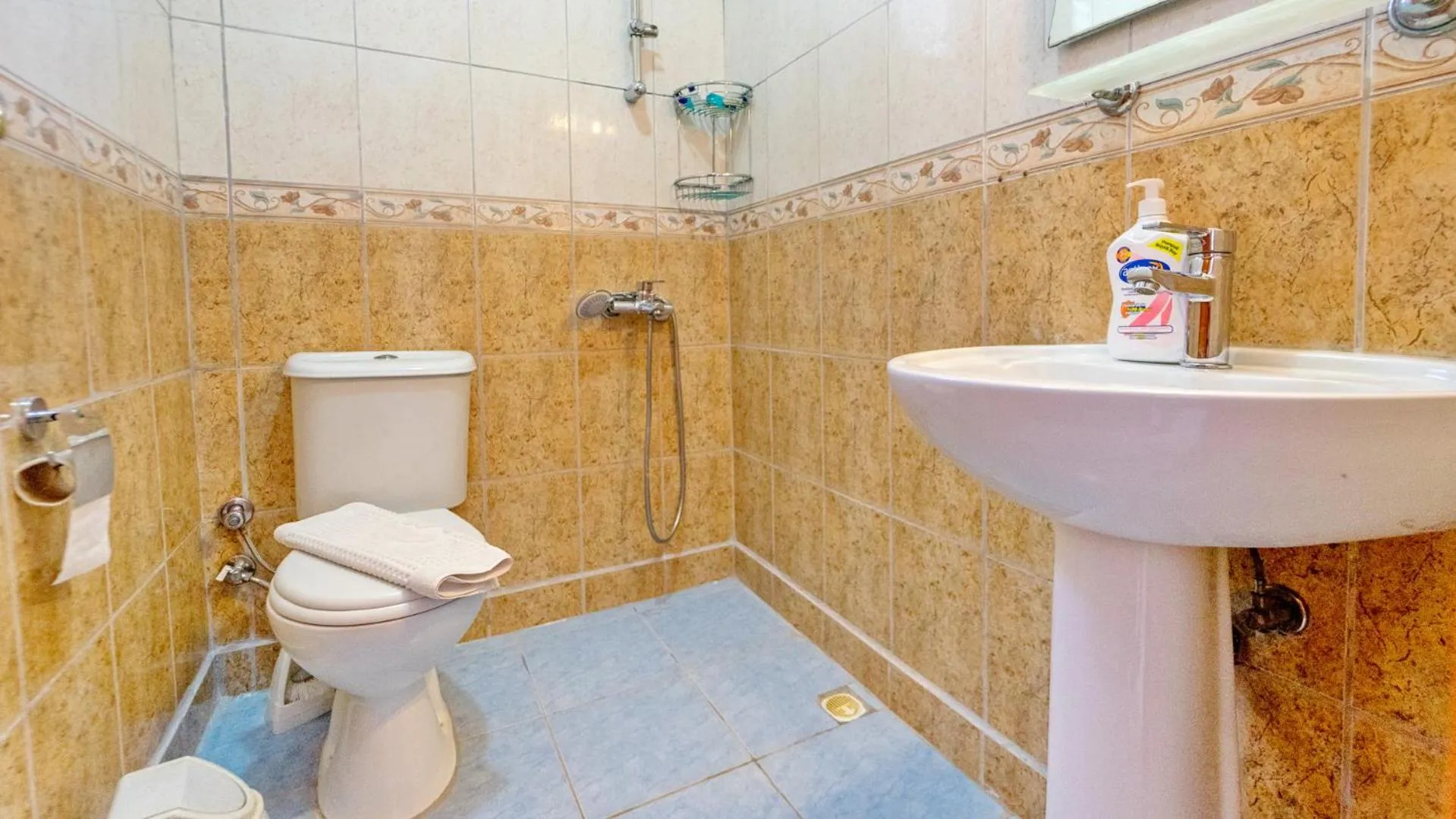 Bathroom in St. Nicholas Pension