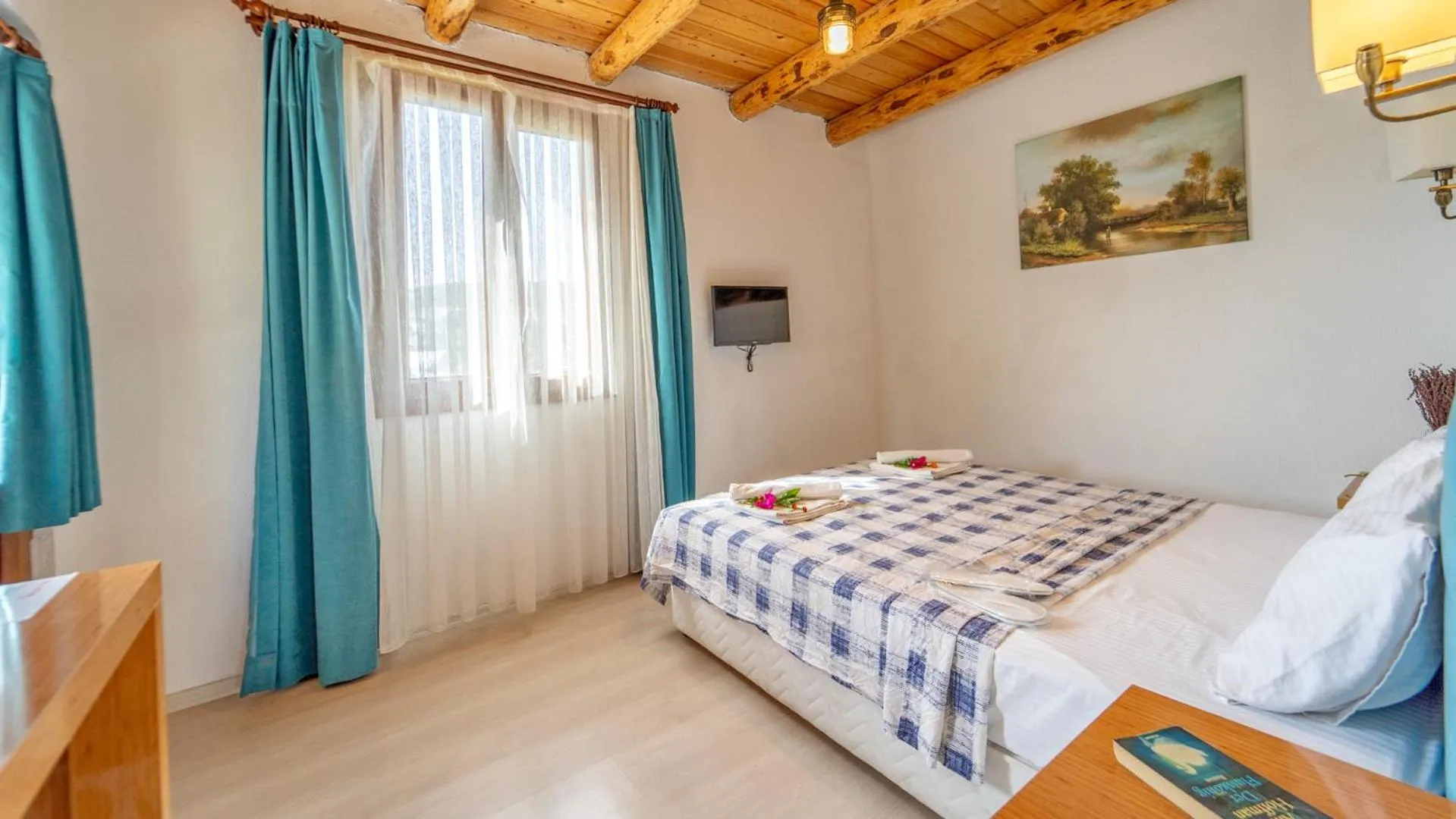 Photo of the whole room in St. Nicholas Pension