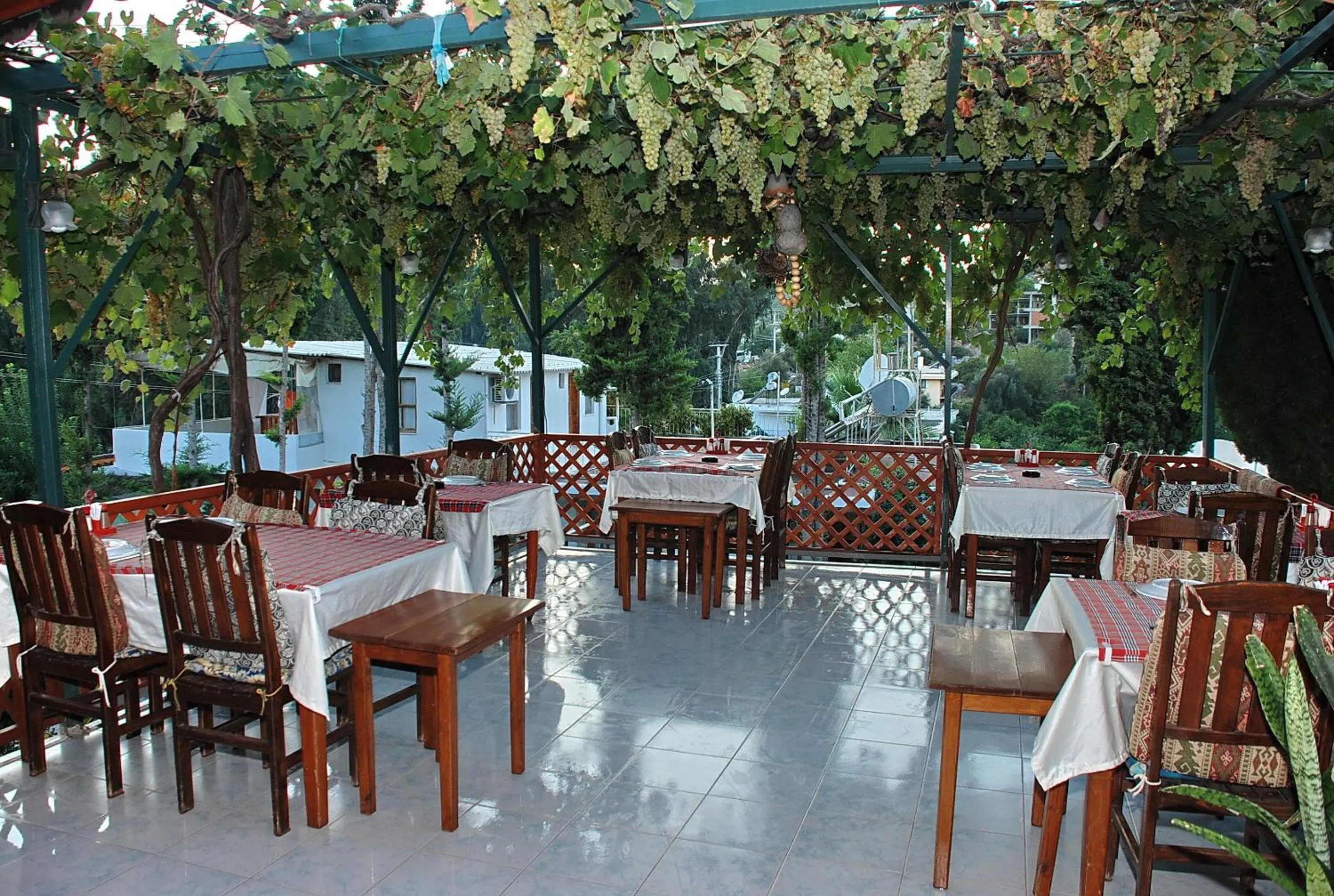 Restaurant/places to eat in St. Nicholas Pension