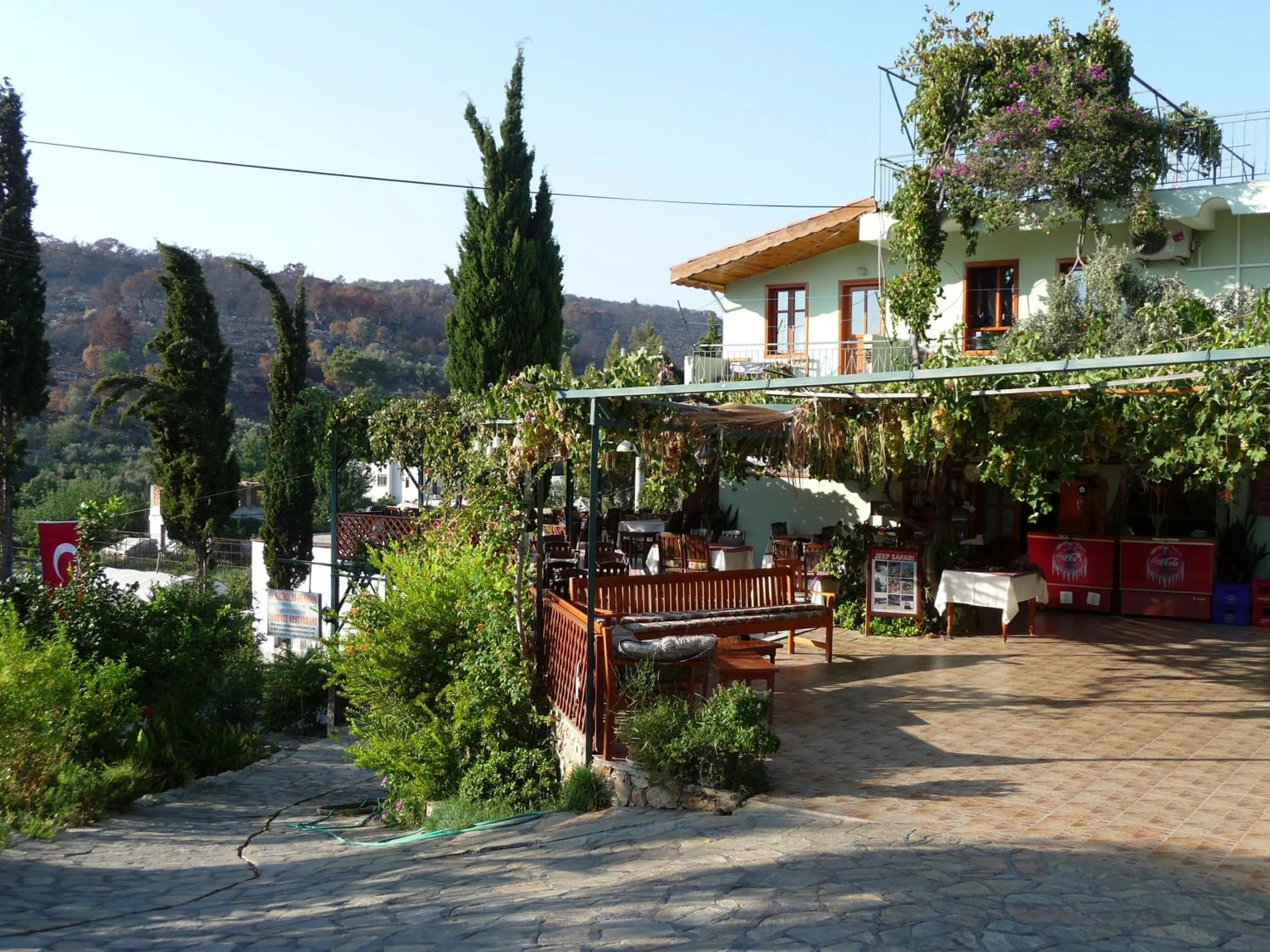 Facade/entrance in St. Nicholas Pension