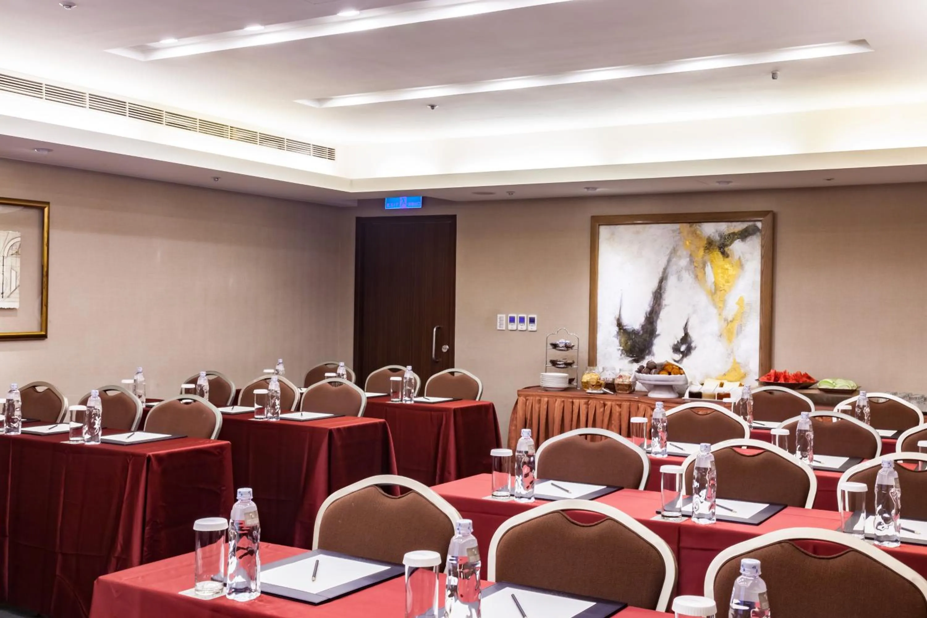 Pacific Business Hotel