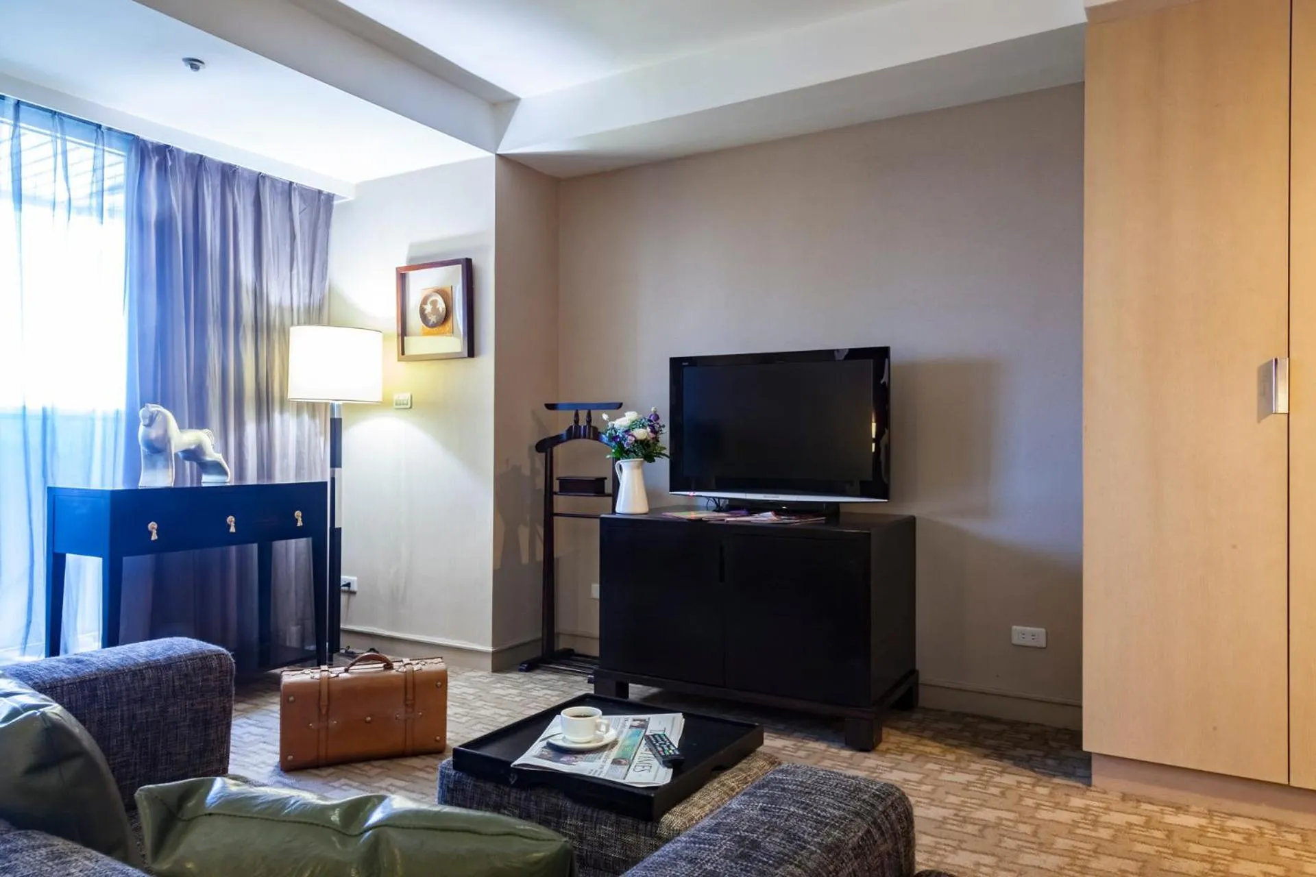 Pacific Business Hotel