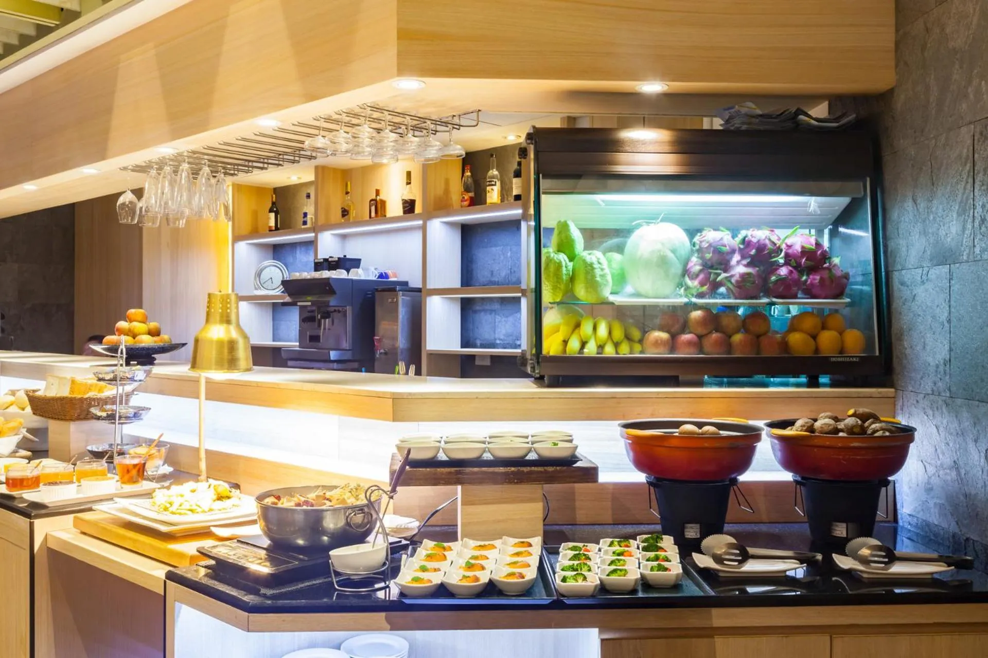 Breakfast in Pacific Business Hotel