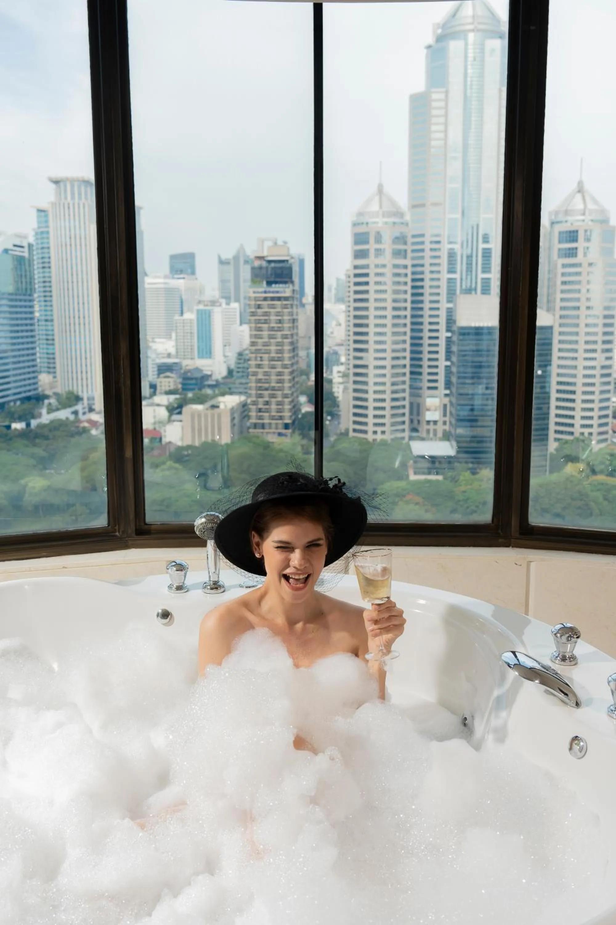 Bath in Hotel Muse Bangkok, Autograph Collection