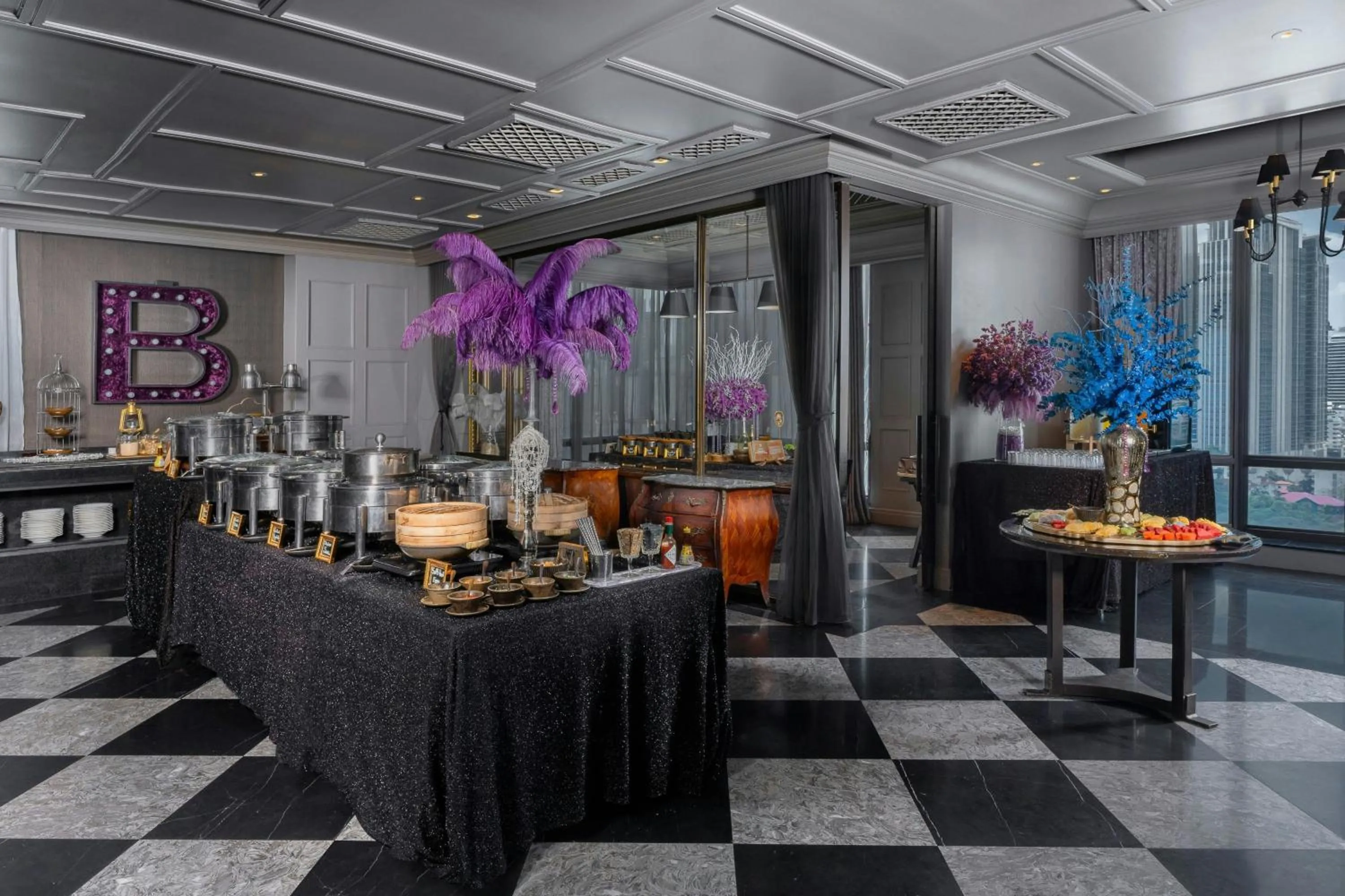 Restaurant/places to eat in Hotel Muse Bangkok, Autograph Collection