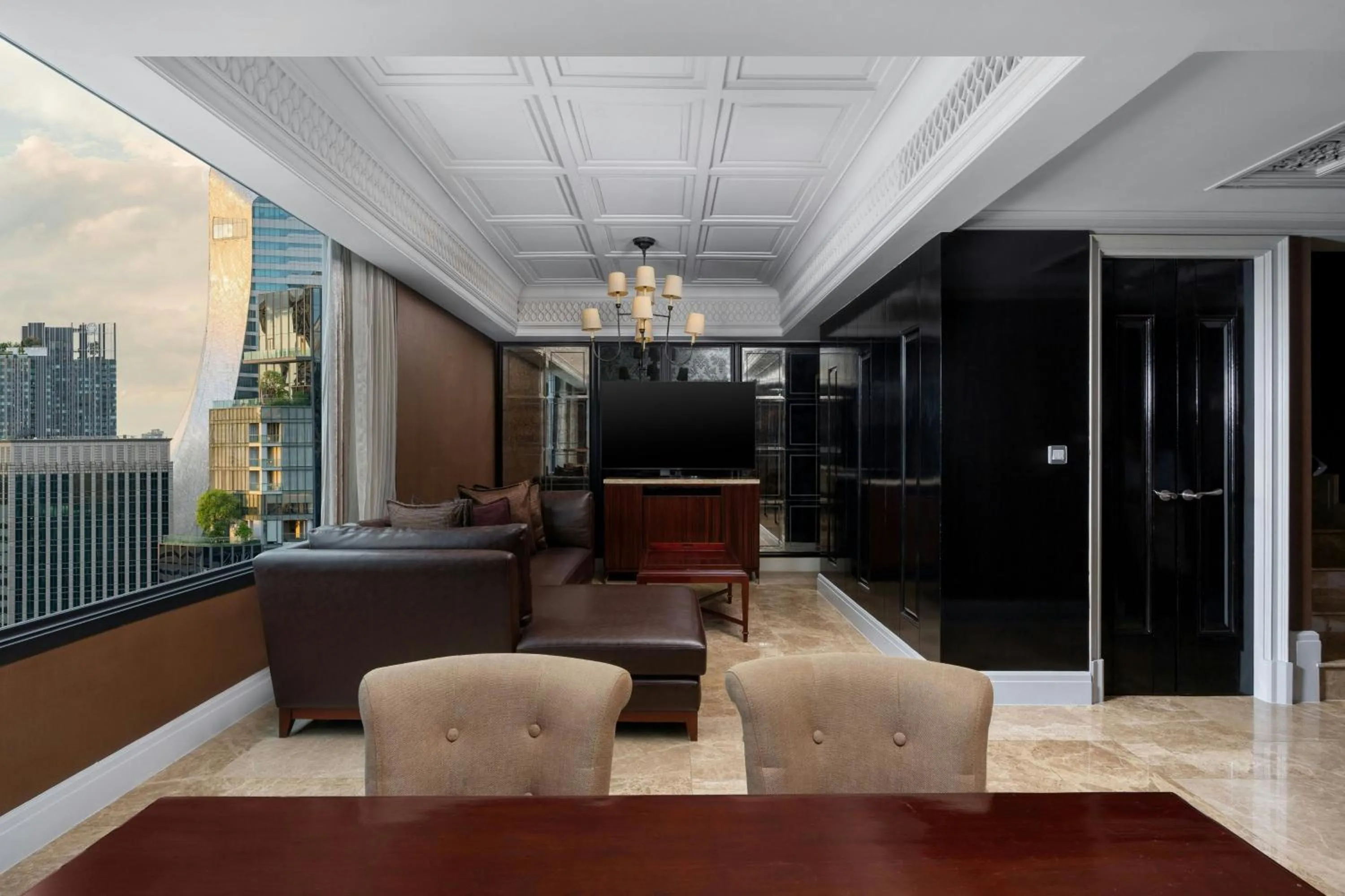 Lounge or bar in Hotel Muse Bangkok, Autograph Collection